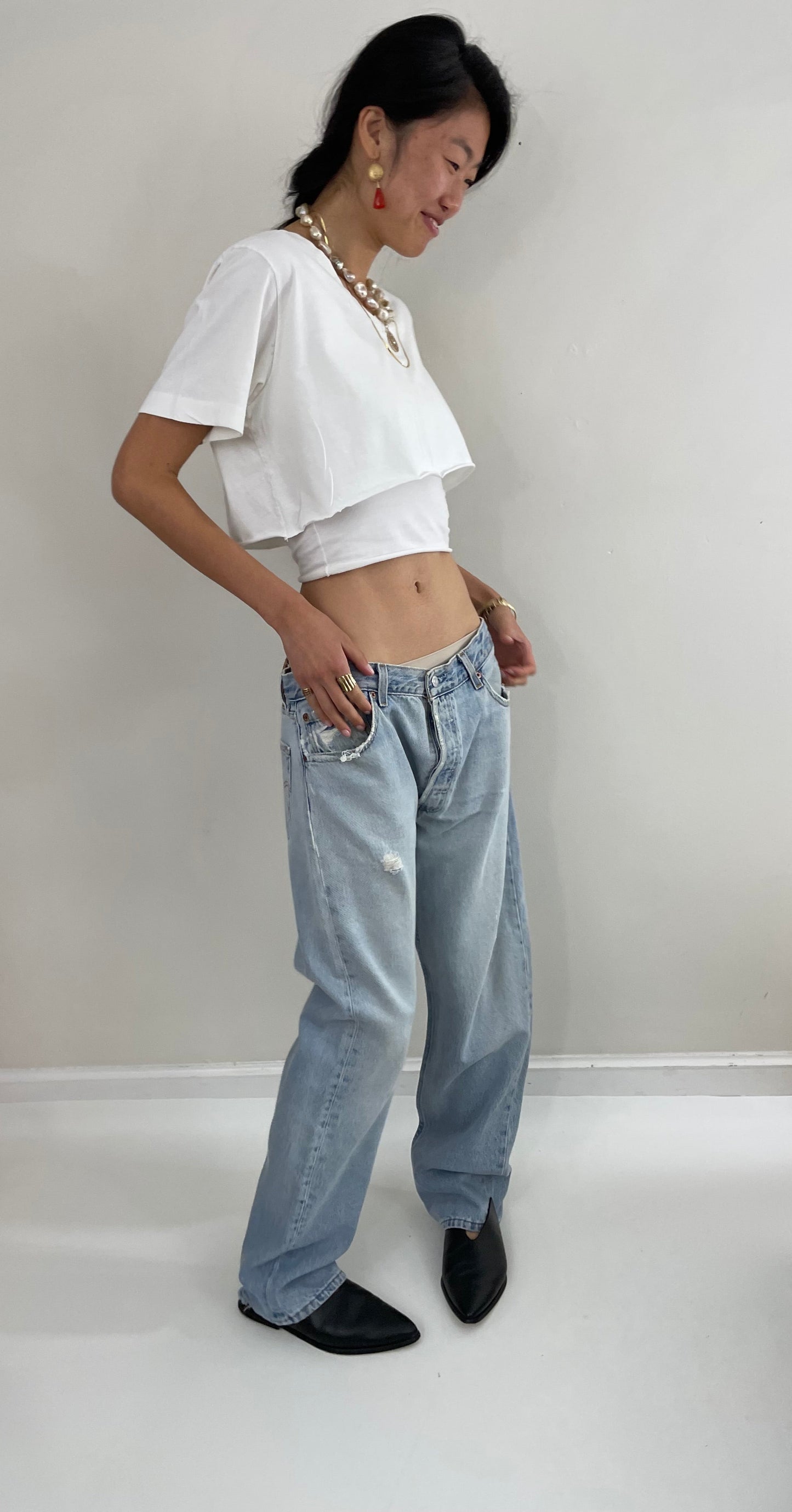 34 Vintage 80s Levis 501 button fly soft faded tall boyfriend baggy Levis jeans made in USA size 34 x 31