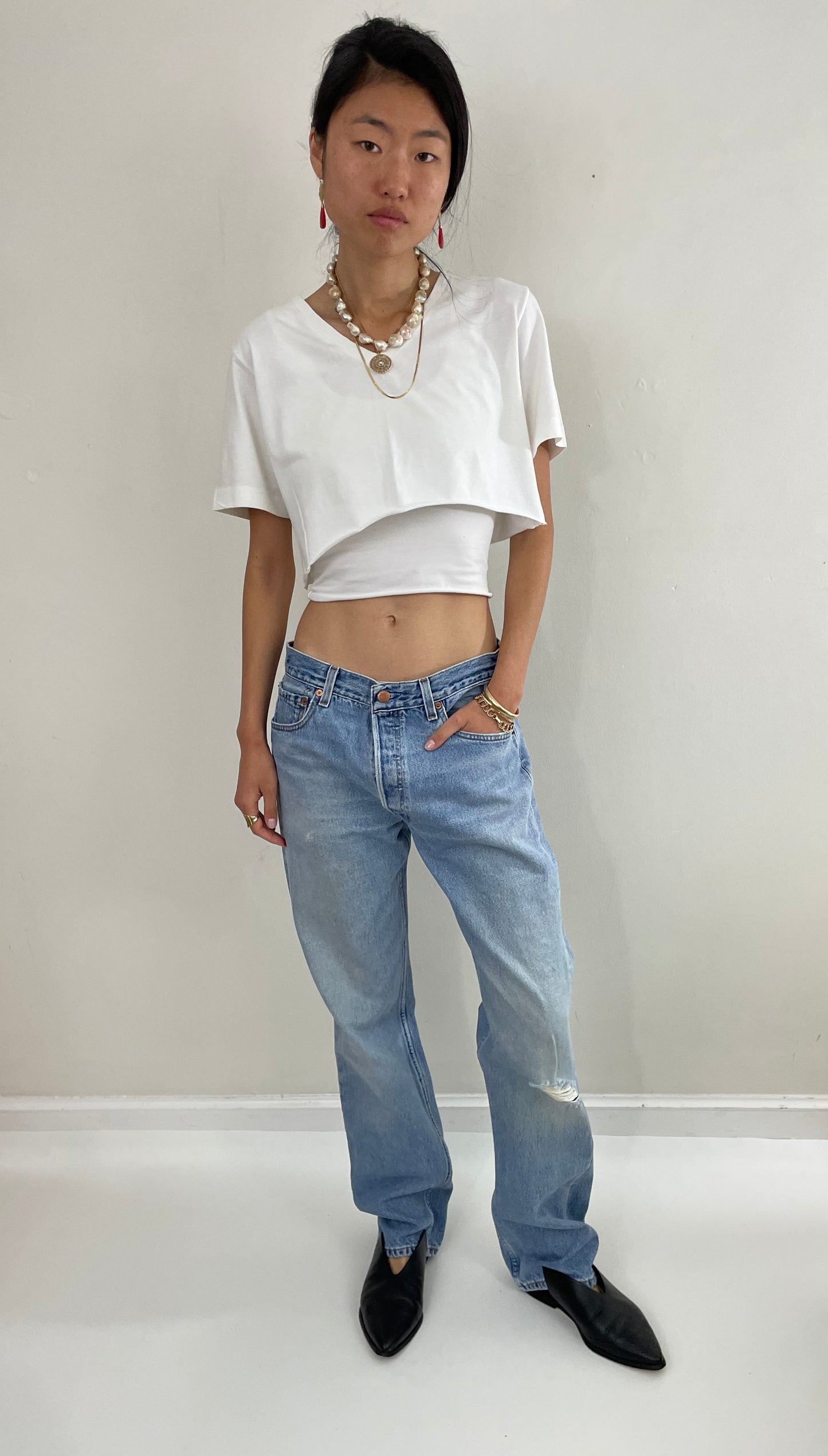 Vintage Levis 501 faded boyfriend tall relaxed Levis button fly dad baggy jeans size 32 x 33