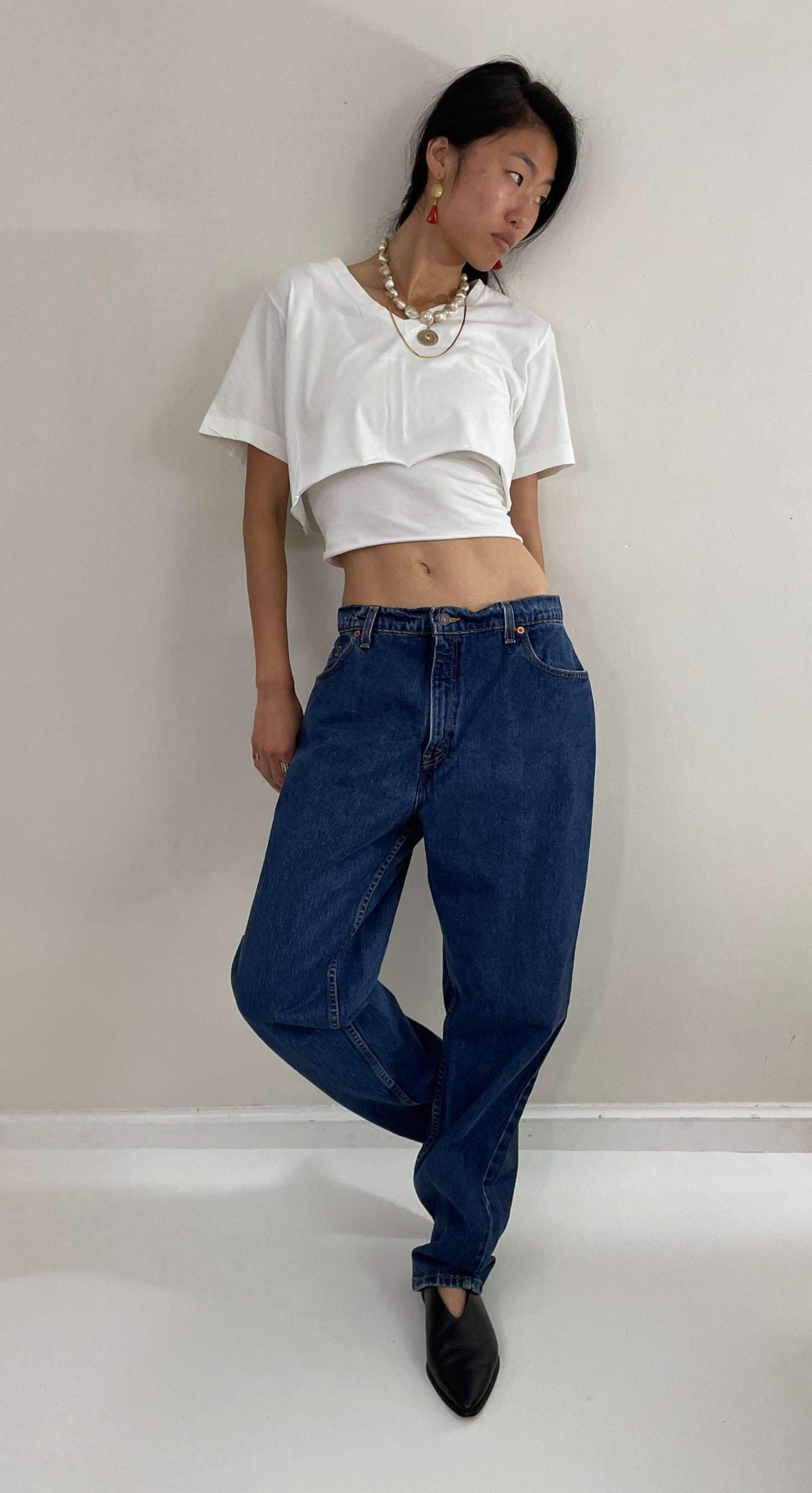 Vintage 80s Levi's 550 high waisted dark wash zipper tall mom Levis jeans size waist 32 x 32