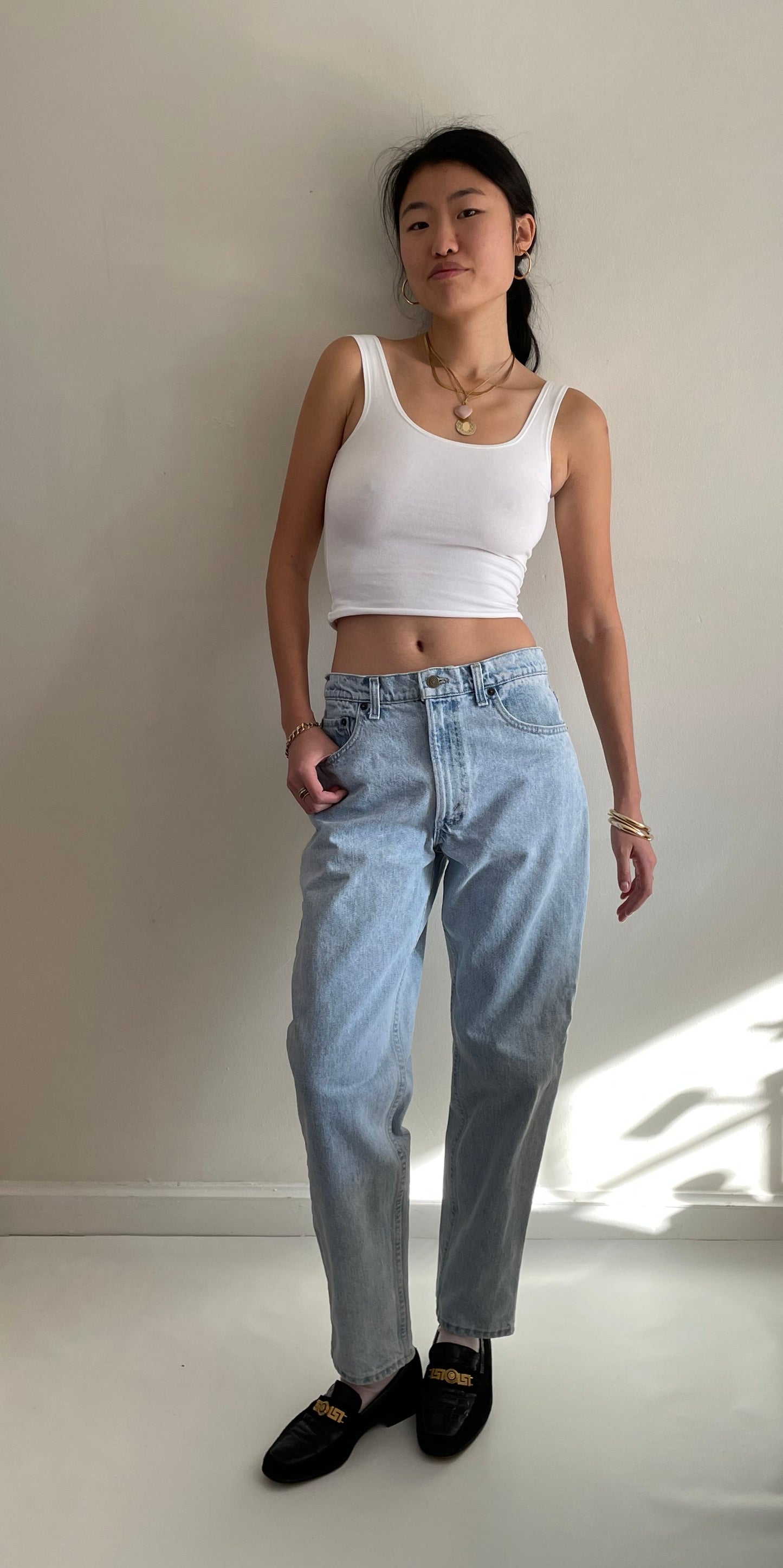 vintage Levi's 550 light stonewash ultra high waisted zipper fly boyfriend Levis jeans size 30