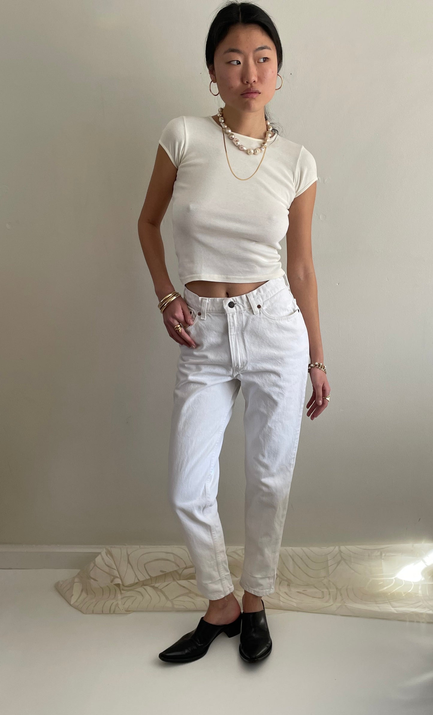 vintage 80s white Levi's womens high waisted red tab white Levis jeans USA size 27