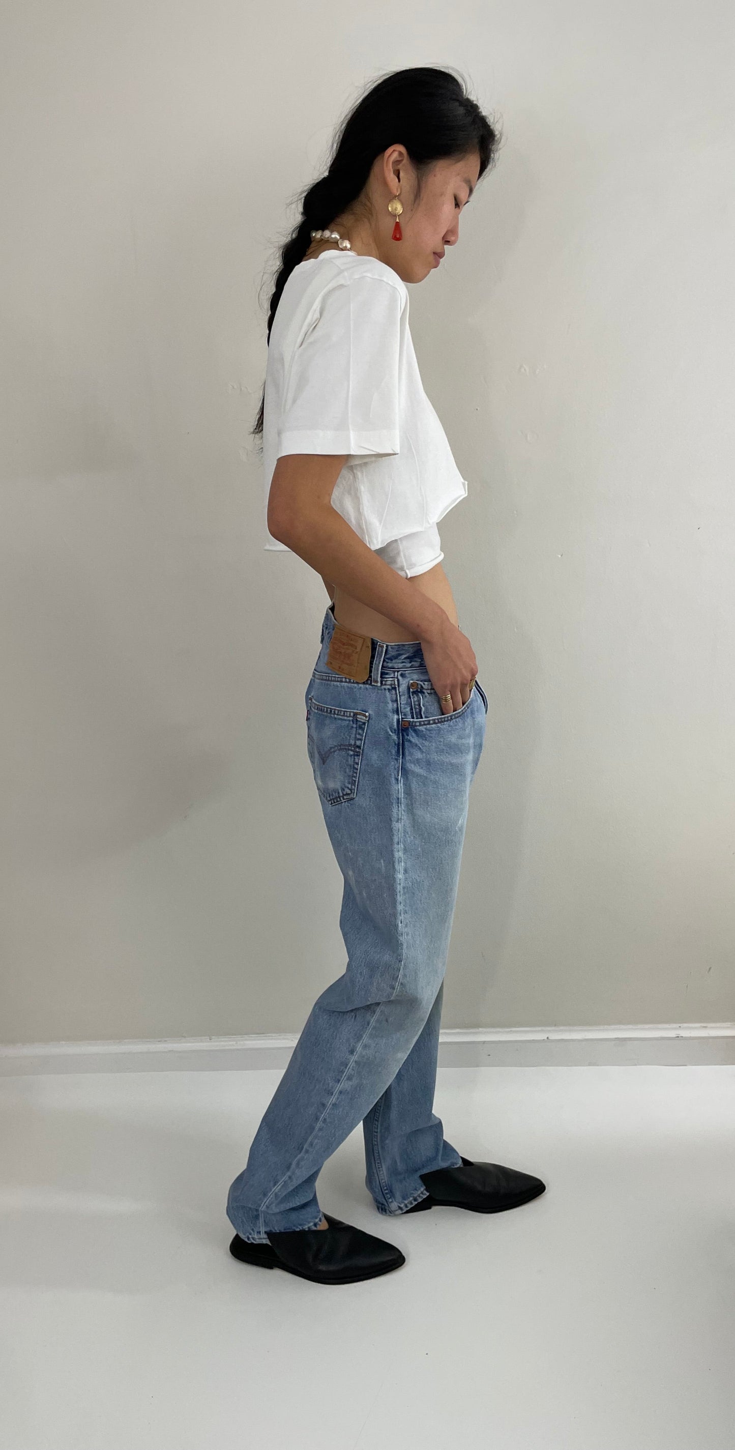 Vintage Levis 501 faded boyfriend tall relaxed Levis button fly dad baggy jeans size 32 x 33