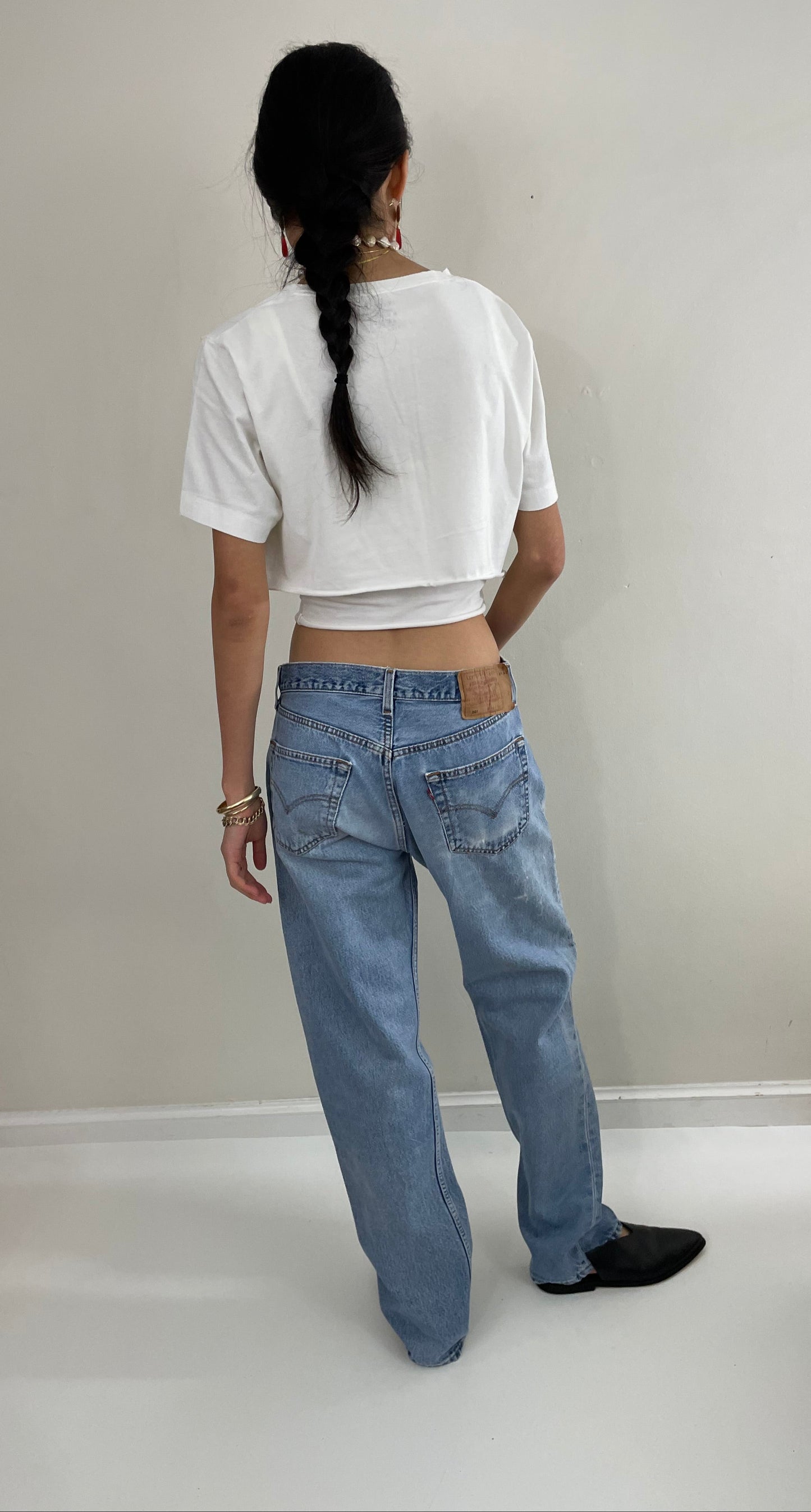 Vintage Levis 501 faded boyfriend tall relaxed Levis button fly dad baggy jeans size 32 x 33