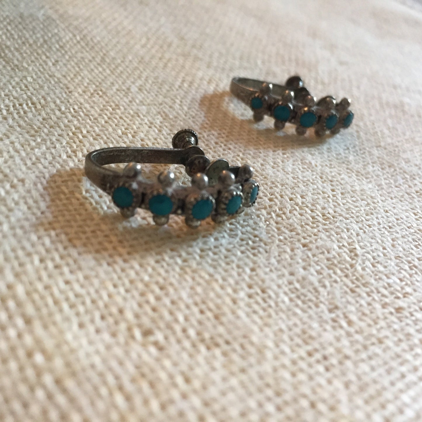 Vintage 50s Navajo Hand Crafted Wrought Turquoise Sterling Silver clip on statement Earrings