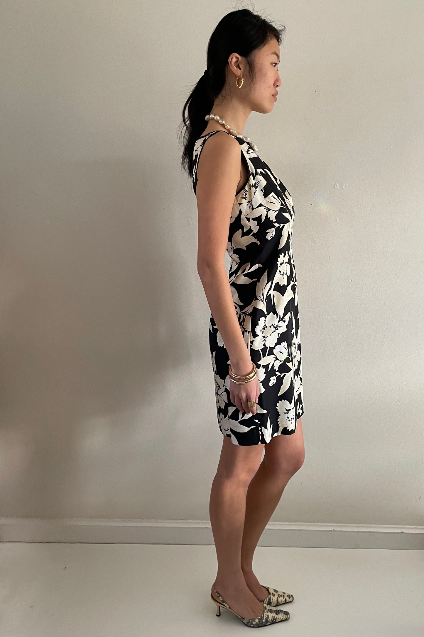 vintage 90s 100% silk black oatmeal floral mini sleeveless mini shift dress Small