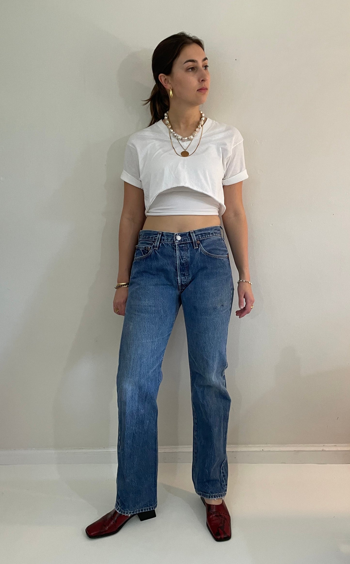vintage 80s LEVIS 501 original faded medium wash button fly boyfriend Levis jeans size 31 x 32