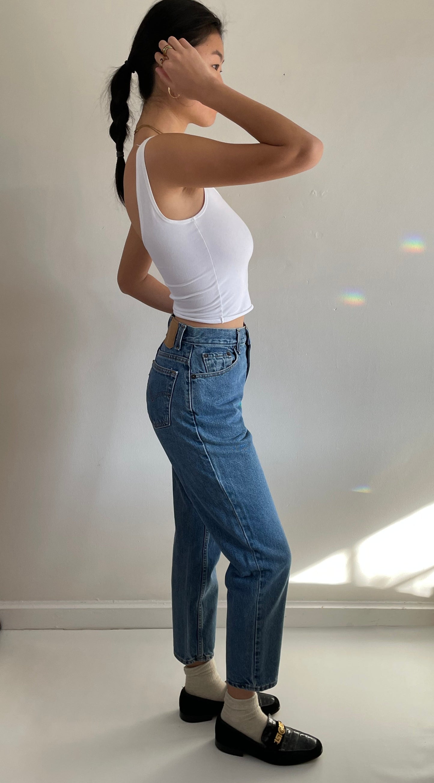 Vintage Levi's high waisted faded medium wash zipper fly womens petite Levis 550 jeans size 26 x 29
