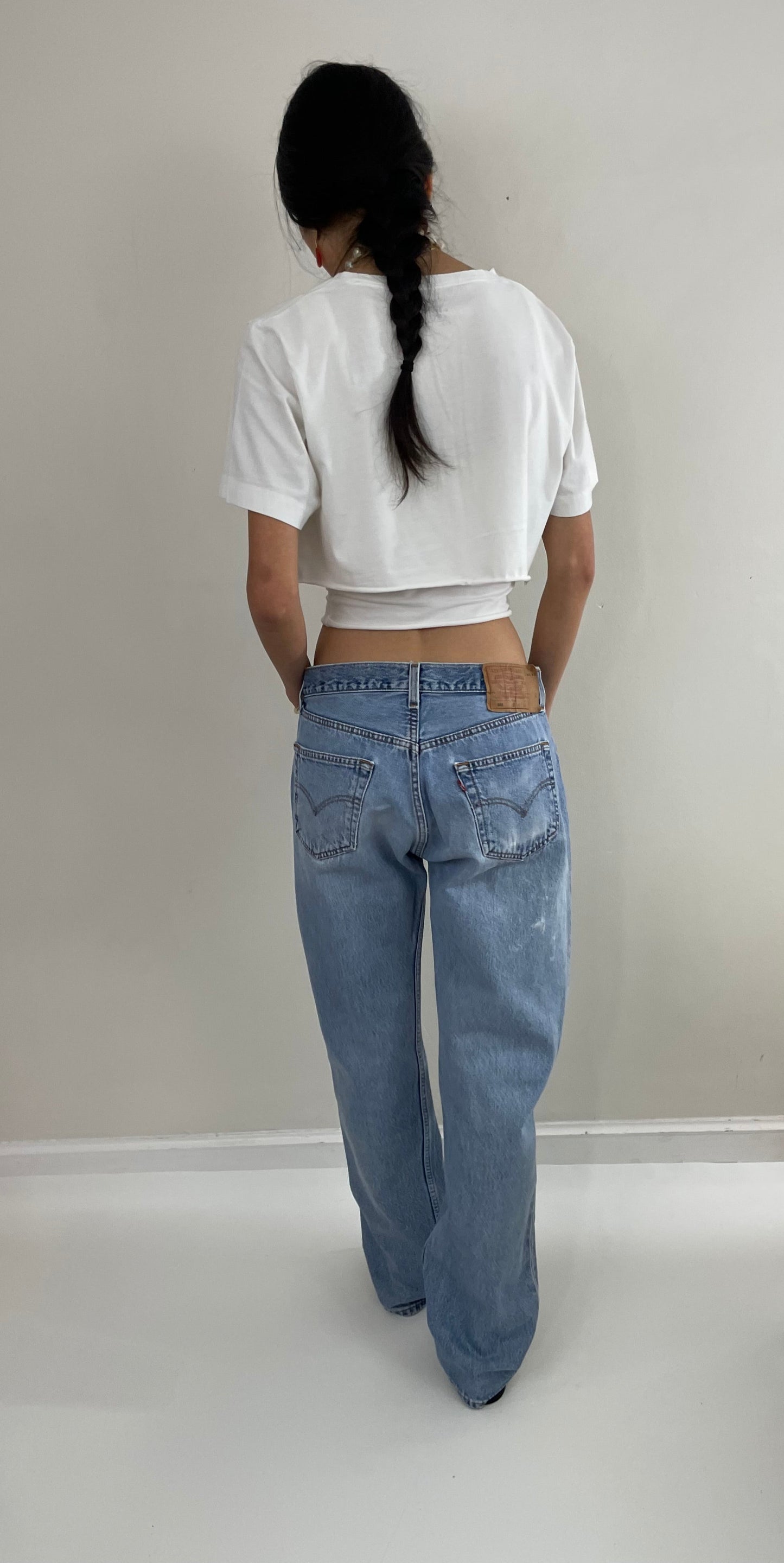Vintage Levis 501 faded boyfriend tall relaxed Levis button fly dad baggy jeans size 32 x 33