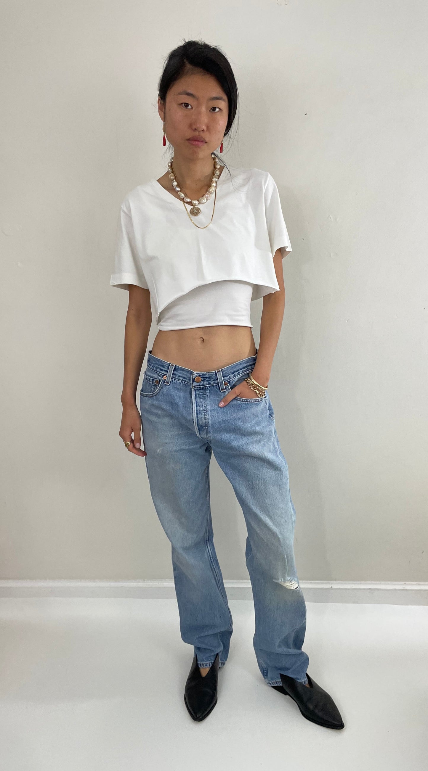 Vintage Levis 501 faded boyfriend tall relaxed Levis button fly dad baggy jeans size 32 x 33