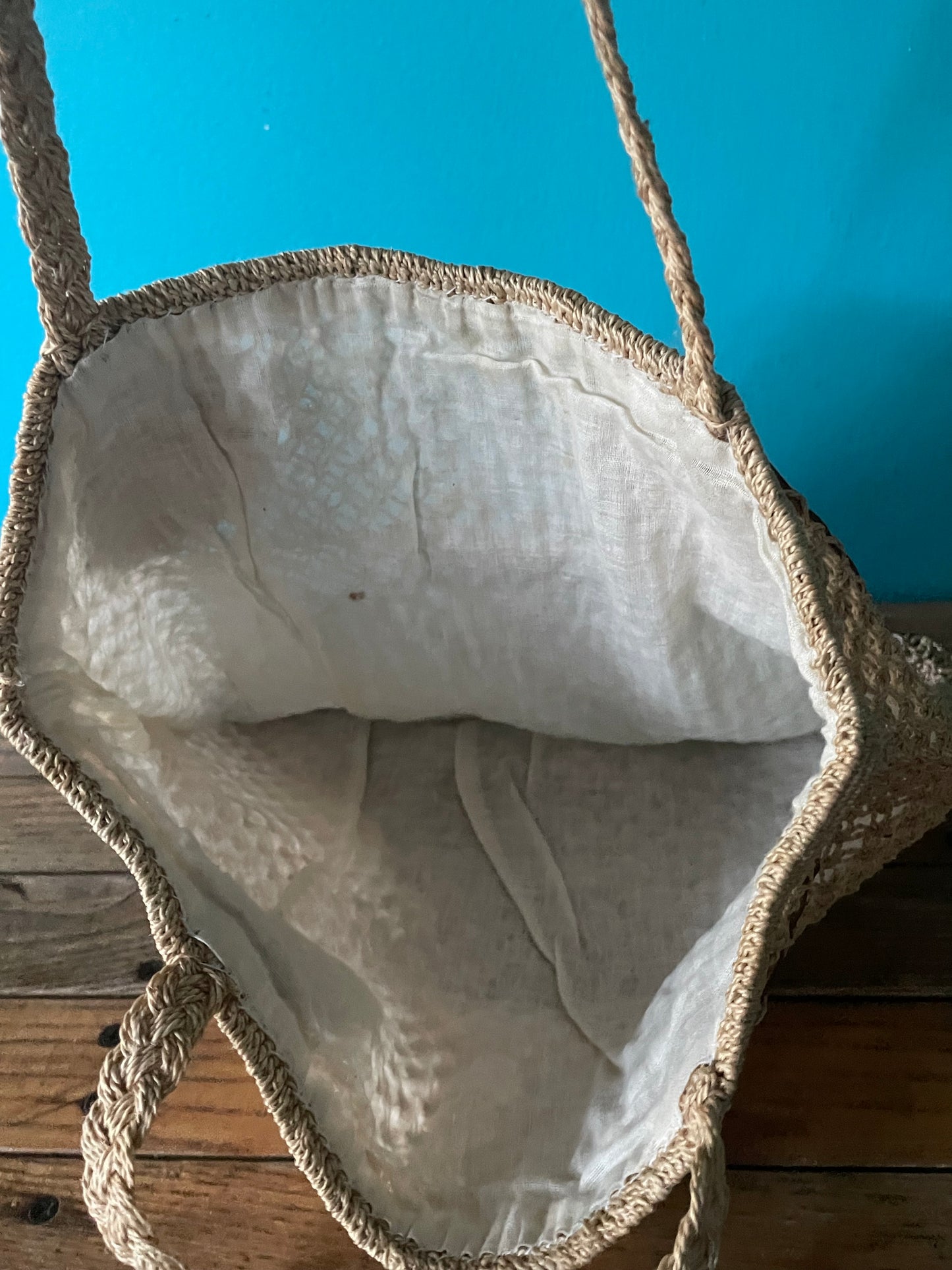 Vintage macrame tote bag with tooled leather medallions | vintage shoulder cotton macrame beach tote market bag