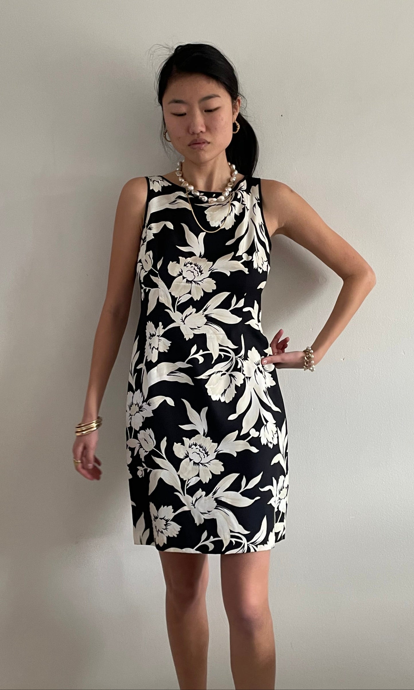 vintage 90s 100% silk black oatmeal floral mini sleeveless mini shift dress Small
