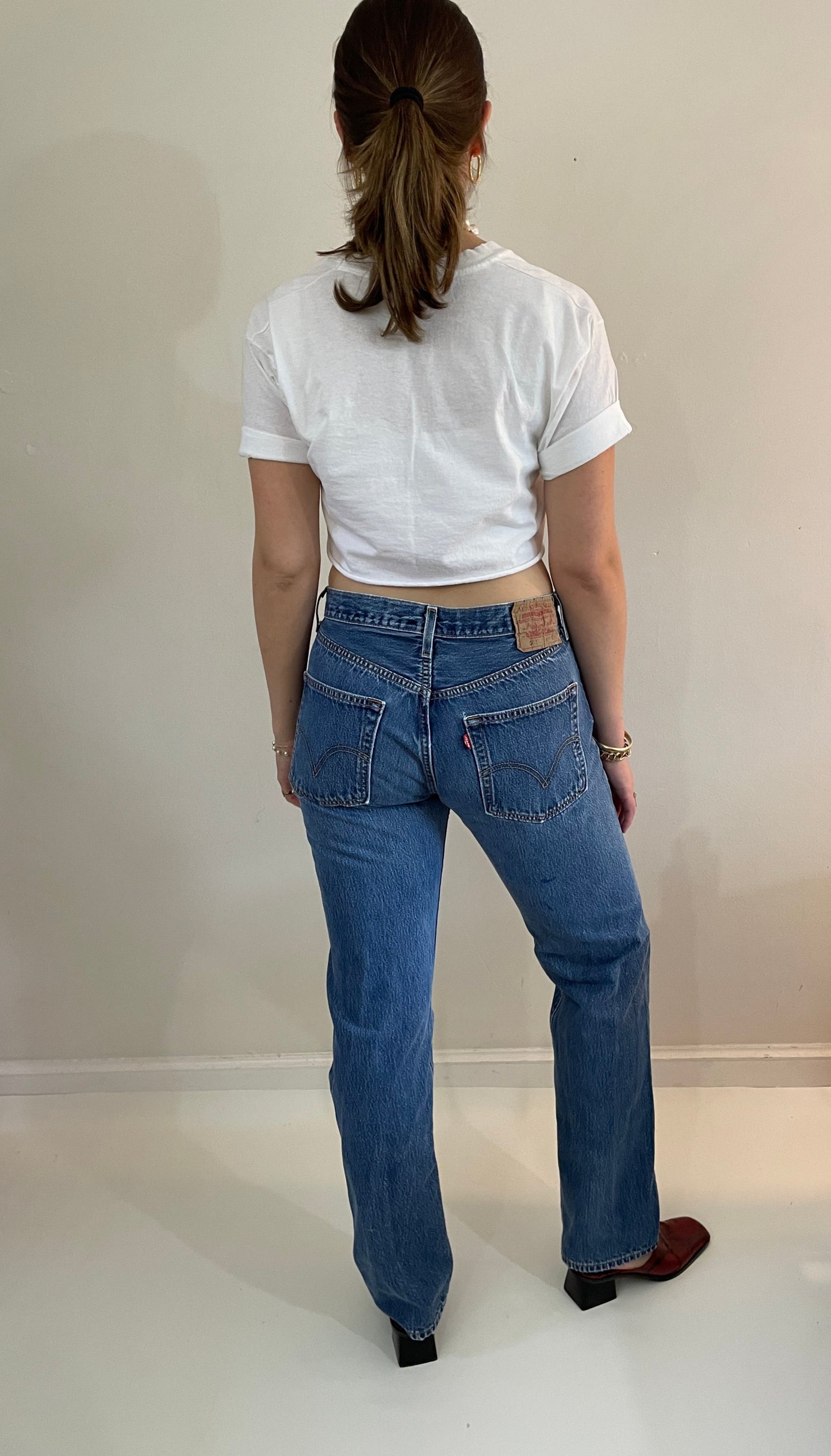 vintage 80s LEVIS 501 original faded medium wash button fly boyfriend Levis jeans size 31 x 32