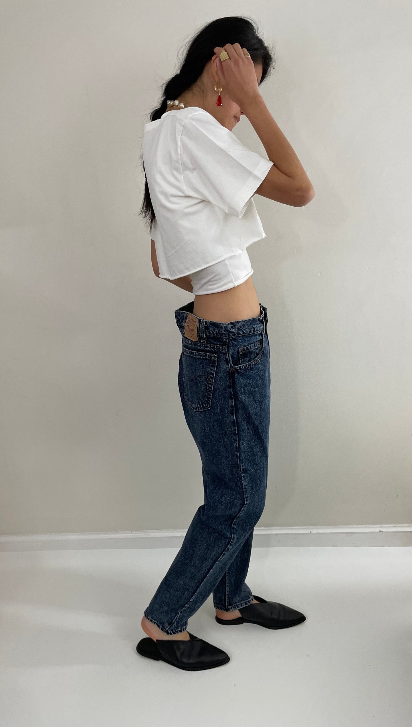 Vintage 80s Levi's dark acid wash high waisted red tab zipper fly Dad boyfriend jeans Made in USA size 33 x 29