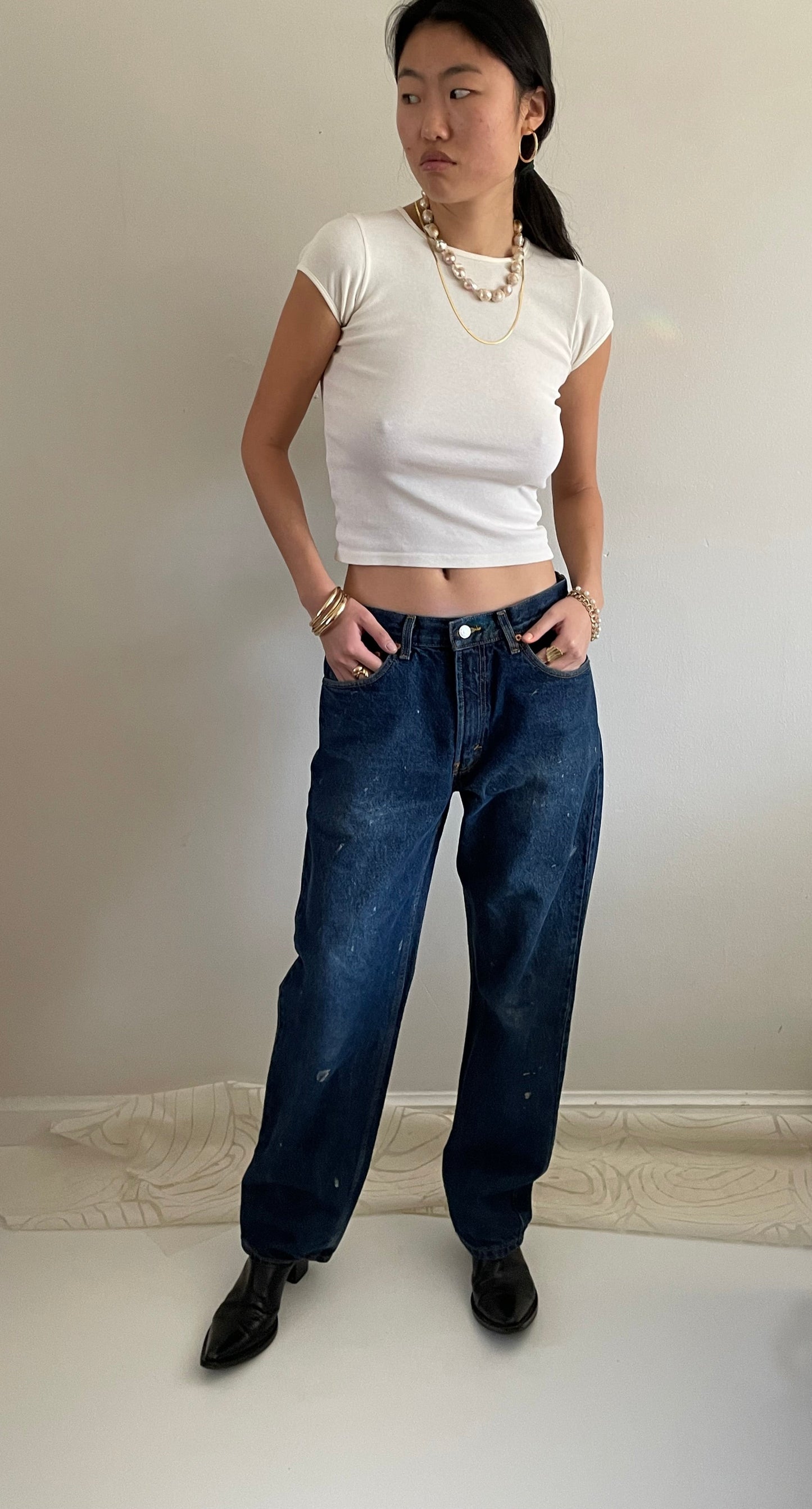 vintage Levi's 505 relaxed dark wash baggy wide leg zipper fly Levis jeans 32 x 32
