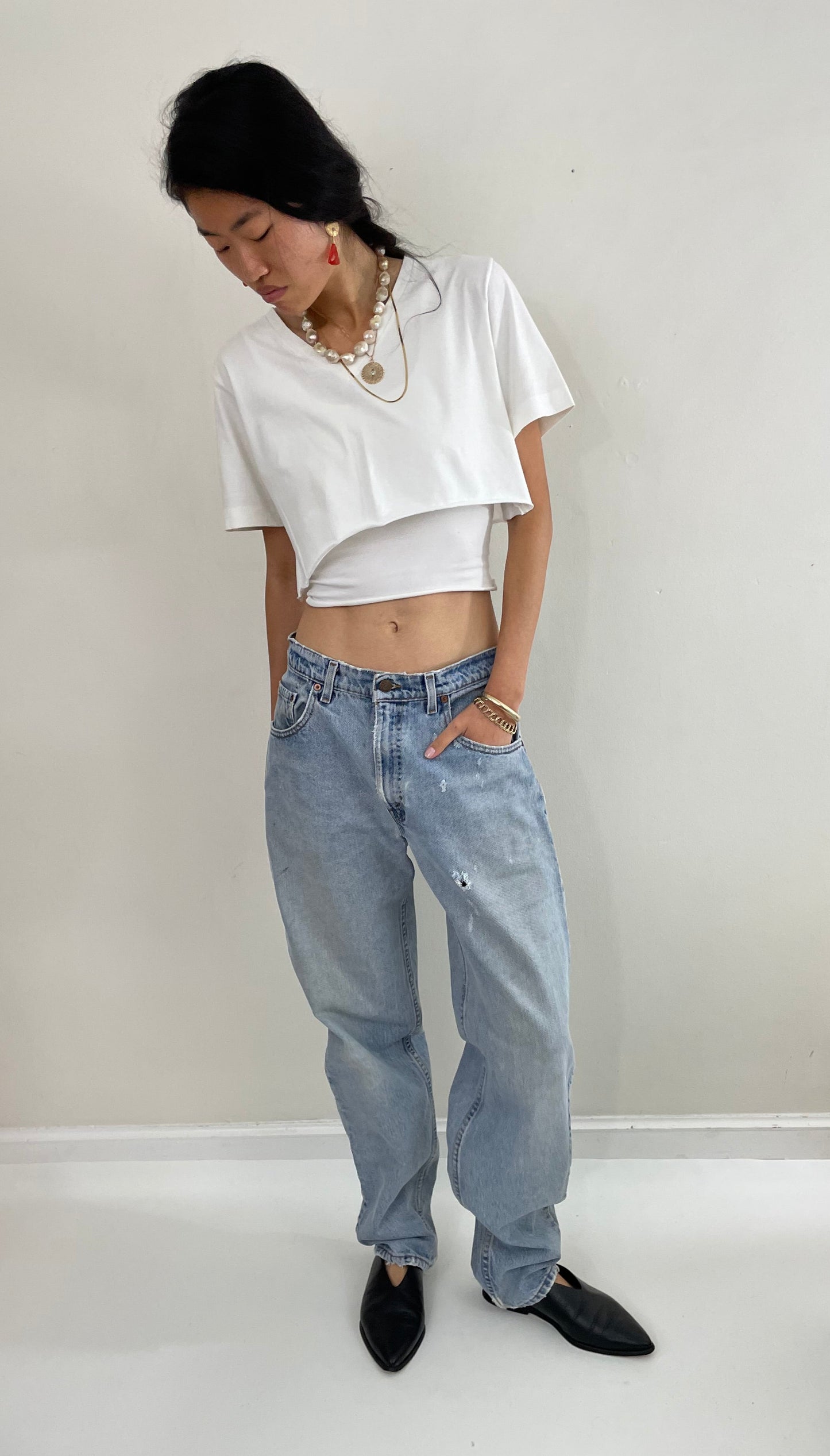 vintage 80s Levi's 560 faded loose fit relaxed Tall Levis jeans made in USA size 31 x 34