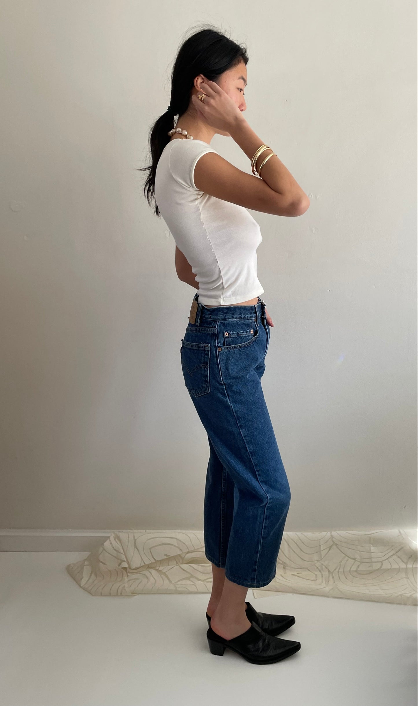 vintage Levi's 505 dark wash zipper fly cowboy boyfriend boot leg Levis jeans 30