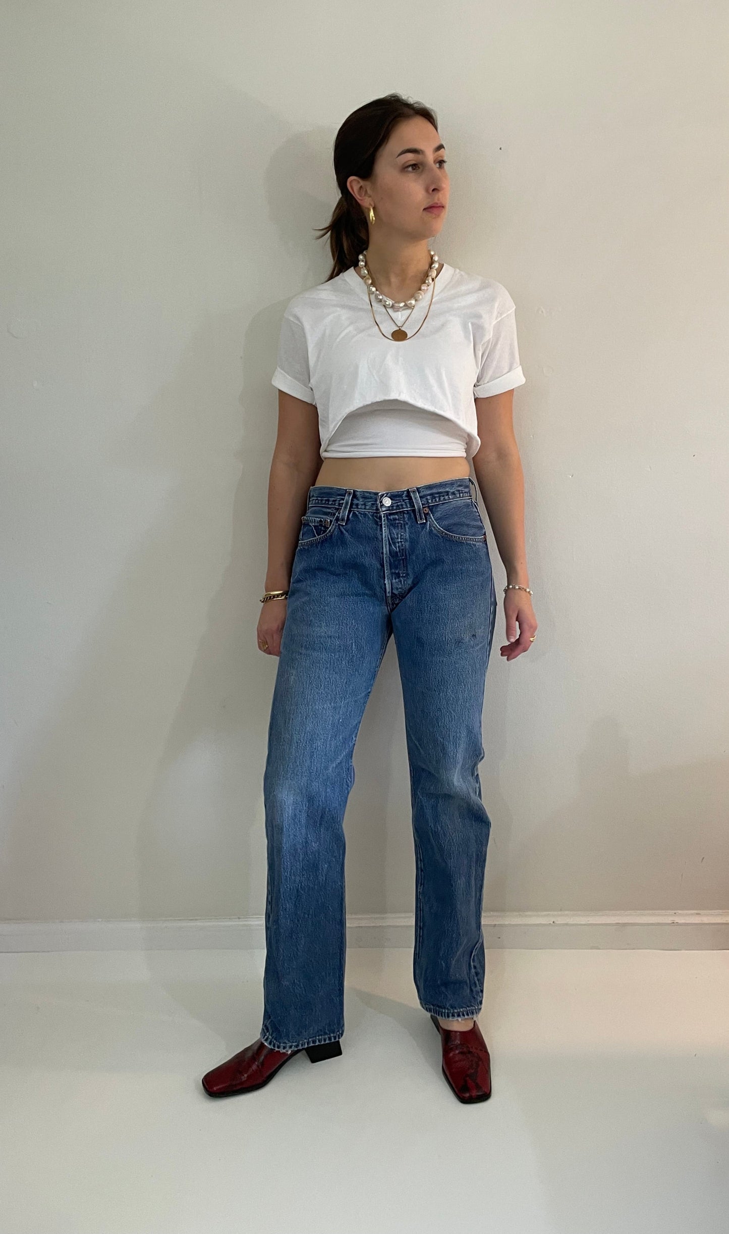 vintage 80s LEVIS 501 original faded medium wash button fly boyfriend Levis jeans size 31 x 32