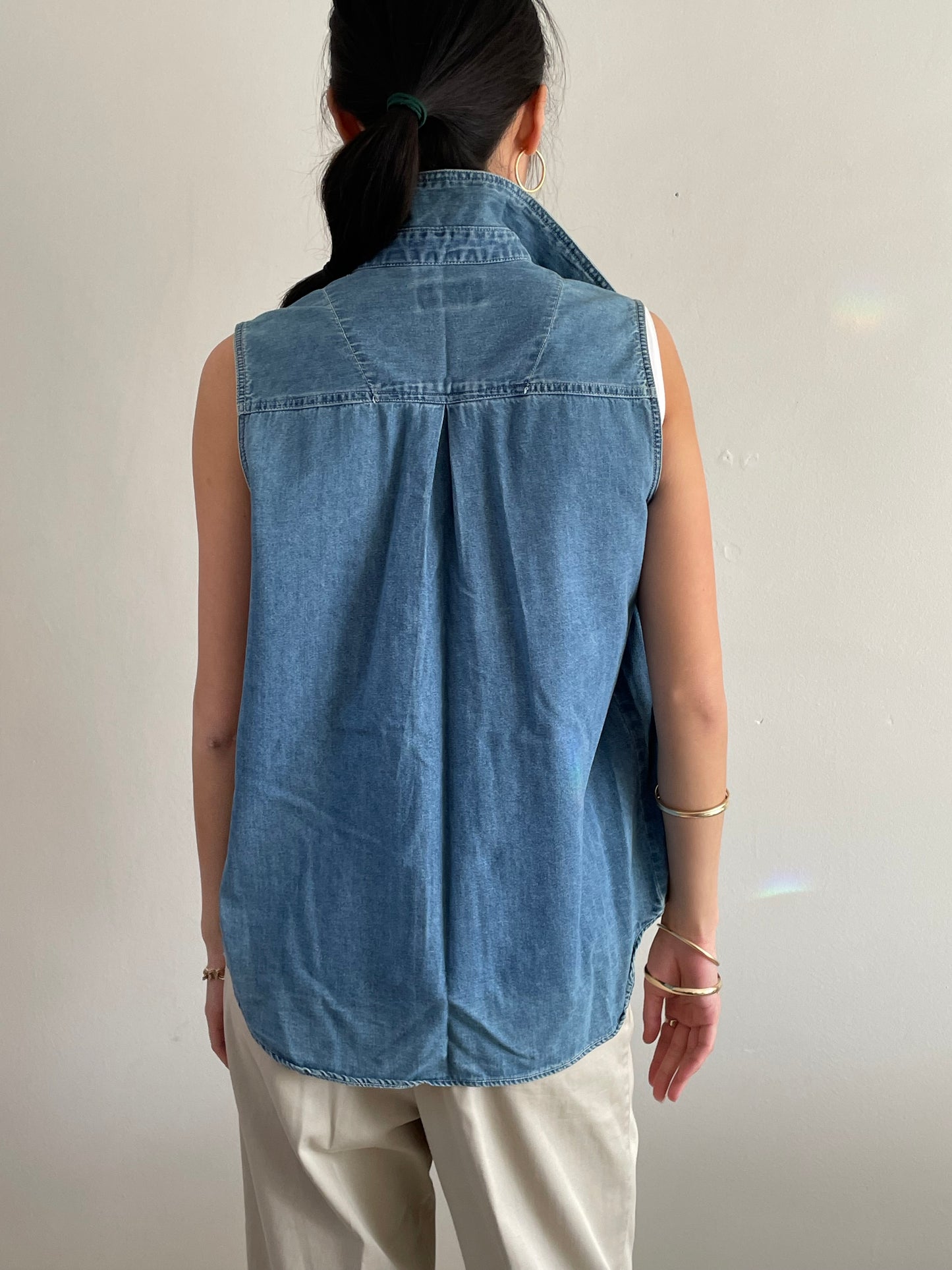 vintage Bill Blass sleeveless denim chambray blouse L