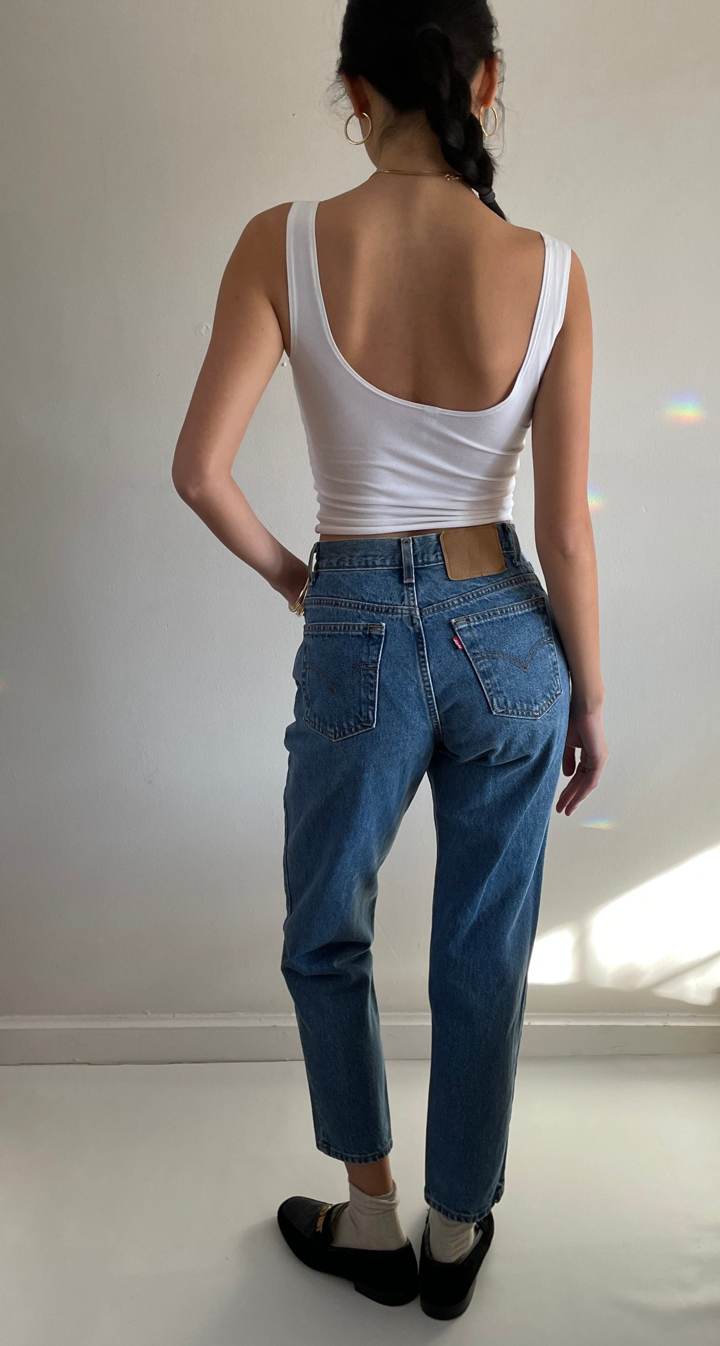 Vintage Levi's high waisted faded medium wash zipper fly womens petite Levis 550 jeans size 26 x 29