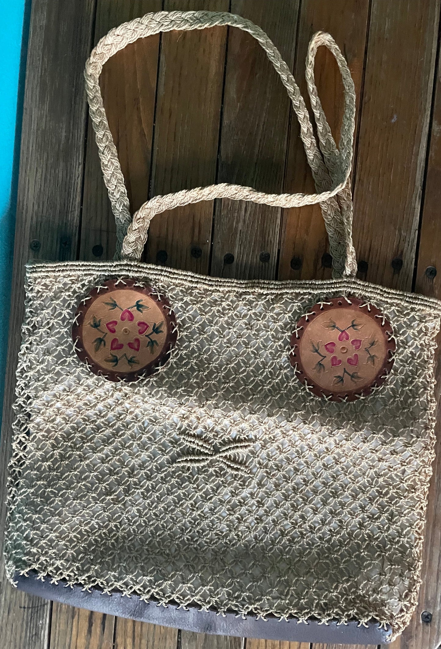 Vintage macrame tote bag with tooled leather medallions | vintage shoulder cotton macrame beach tote market bag