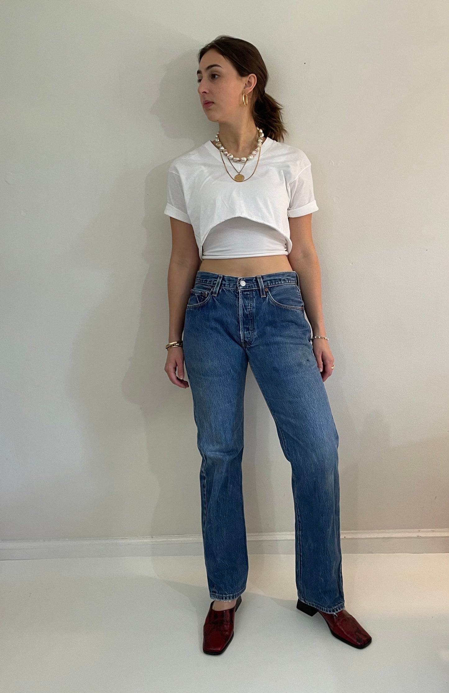 vintage 80s LEVIS 501 original faded medium wash button fly boyfriend Levis jeans size 31 x 32