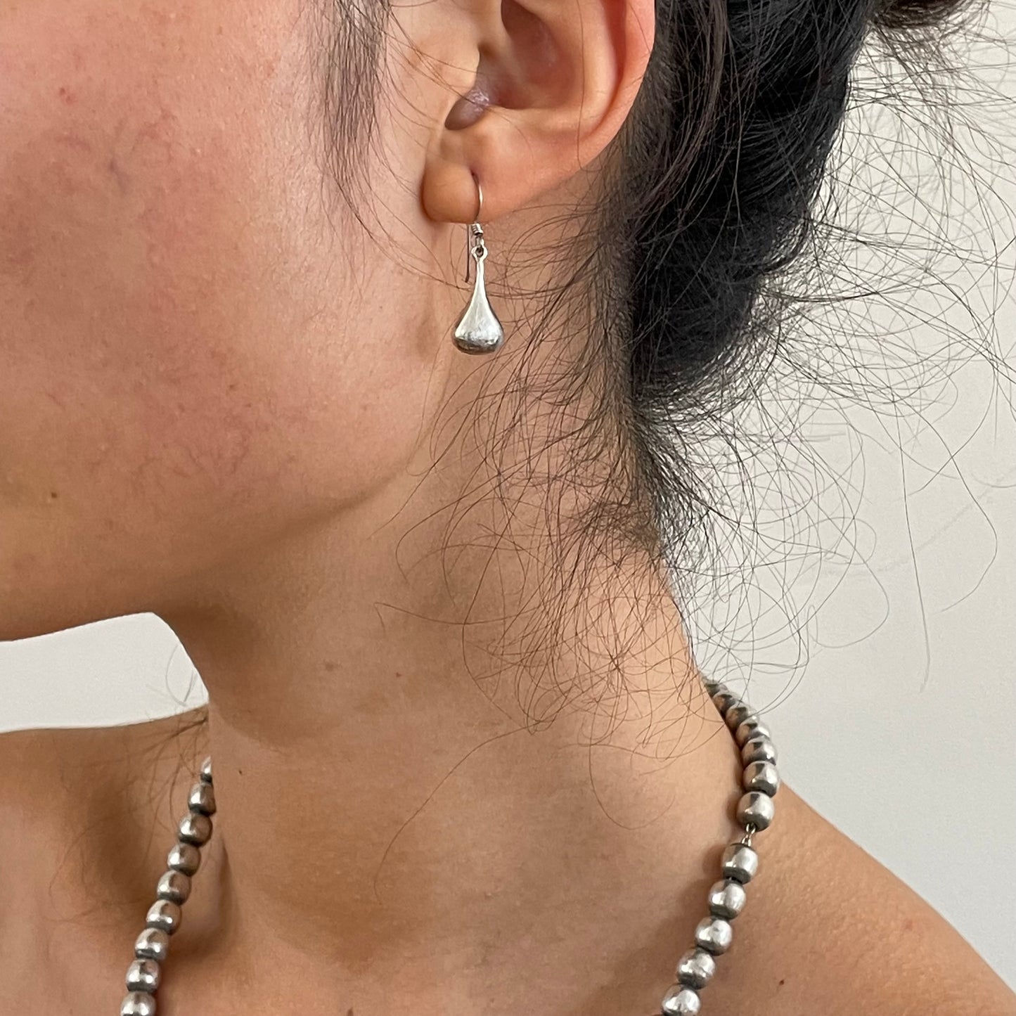 vintage 90s Taxco sterling silver 925 handcrafted puffy drop teardrop dangle pierced earrings Mexico Taxco