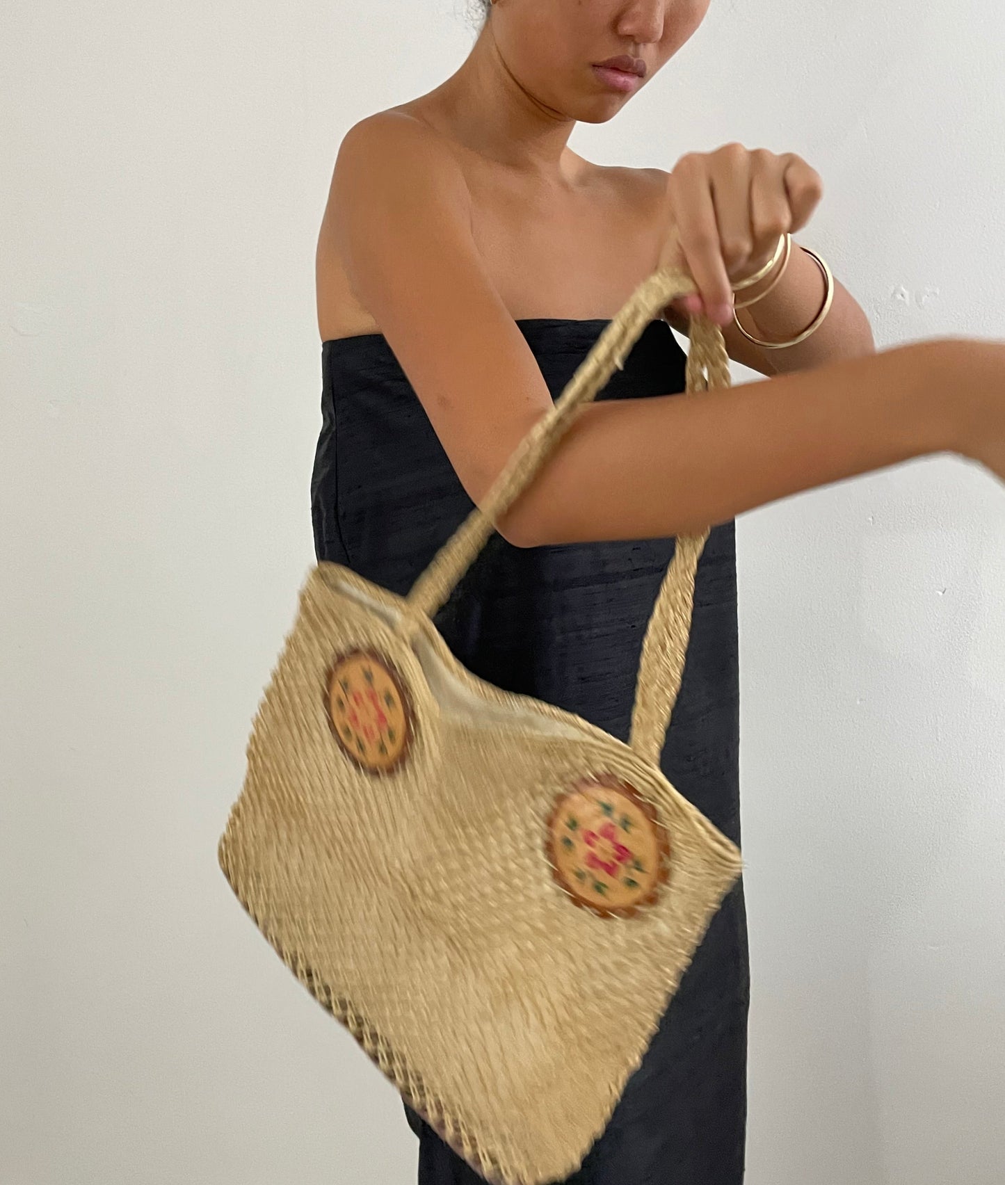 Vintage macrame tote bag with tooled leather medallions | vintage shoulder cotton macrame beach tote market bag