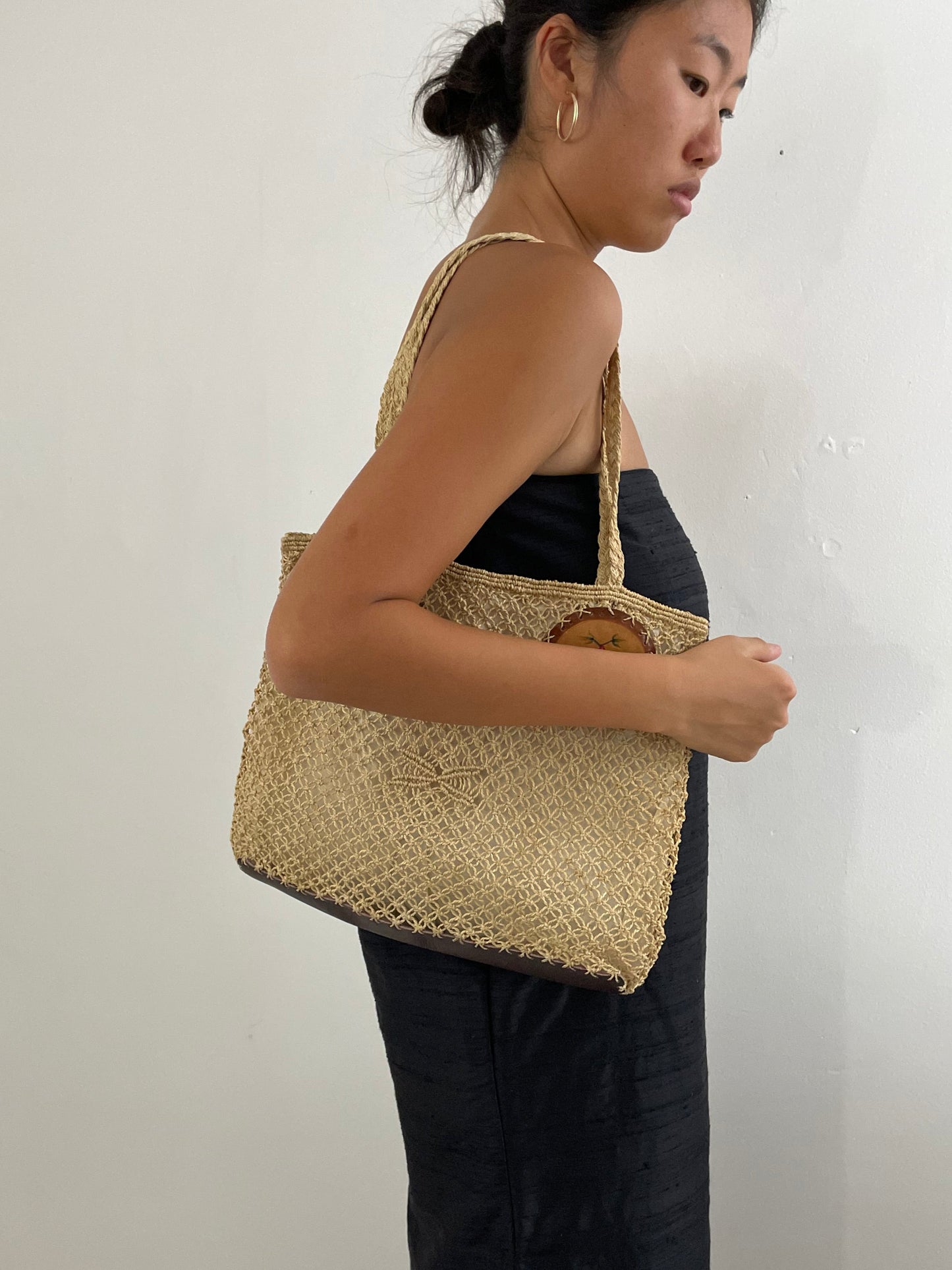 Vintage macrame tote bag with tooled leather medallions | vintage shoulder cotton macrame beach tote market bag