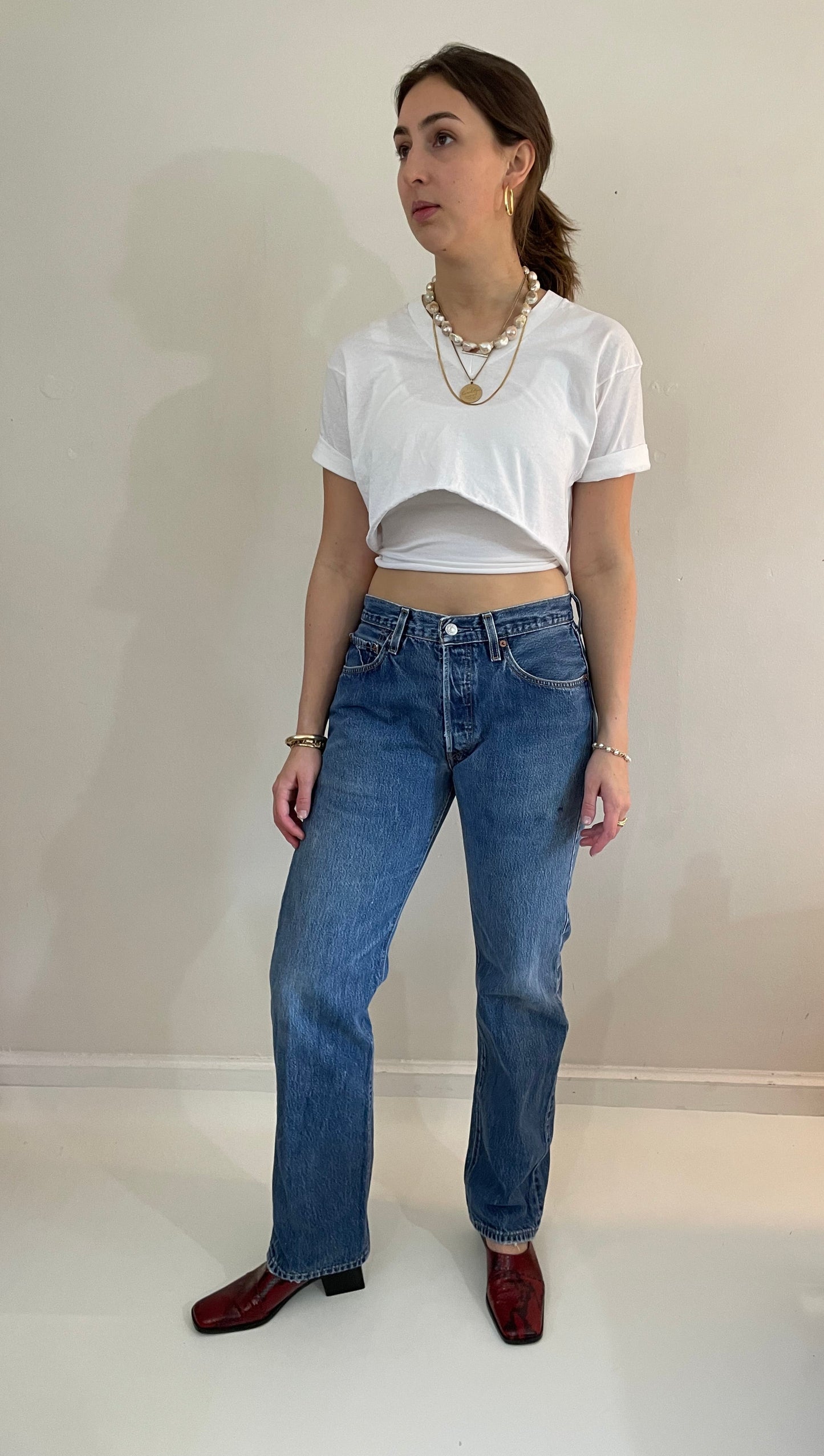 vintage 80s LEVIS 501 original faded medium wash button fly boyfriend Levis jeans size 31 x 32