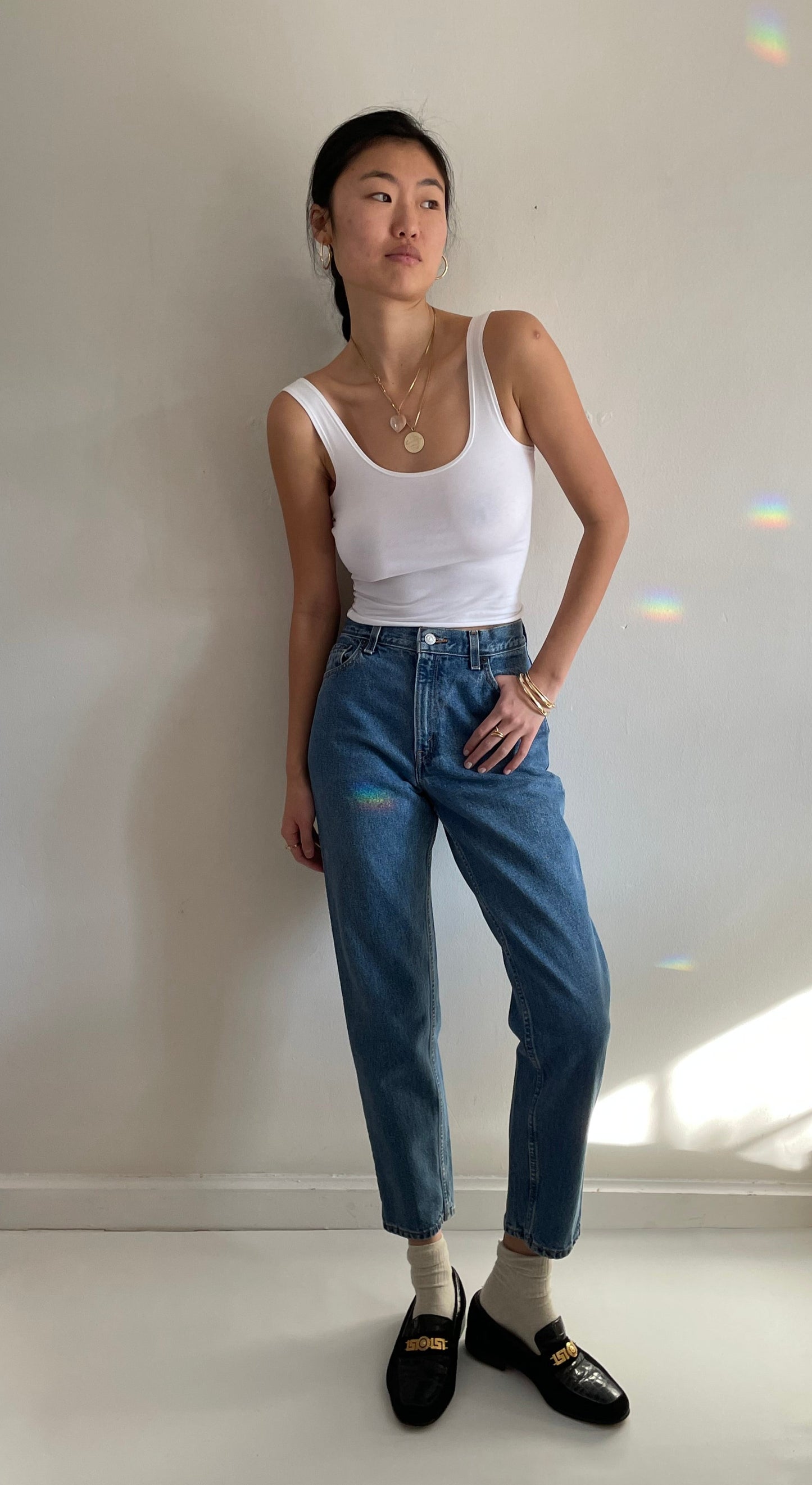 Vintage Levi's high waisted faded medium wash zipper fly womens petite Levis 550 jeans size 26 x 29