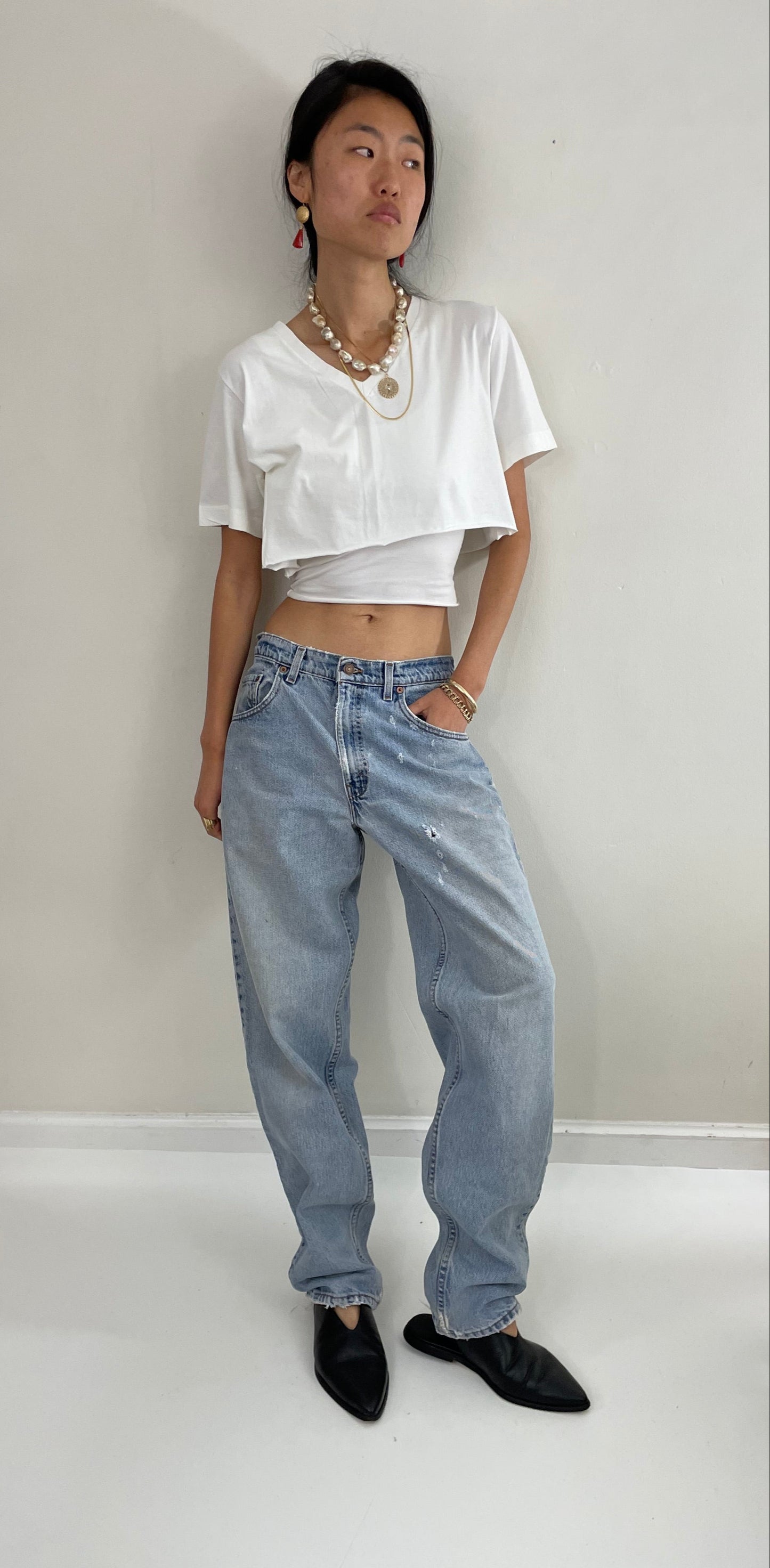 vintage 80s Levi's 560 faded loose fit relaxed Tall Levis jeans made in USA size 31 x 34