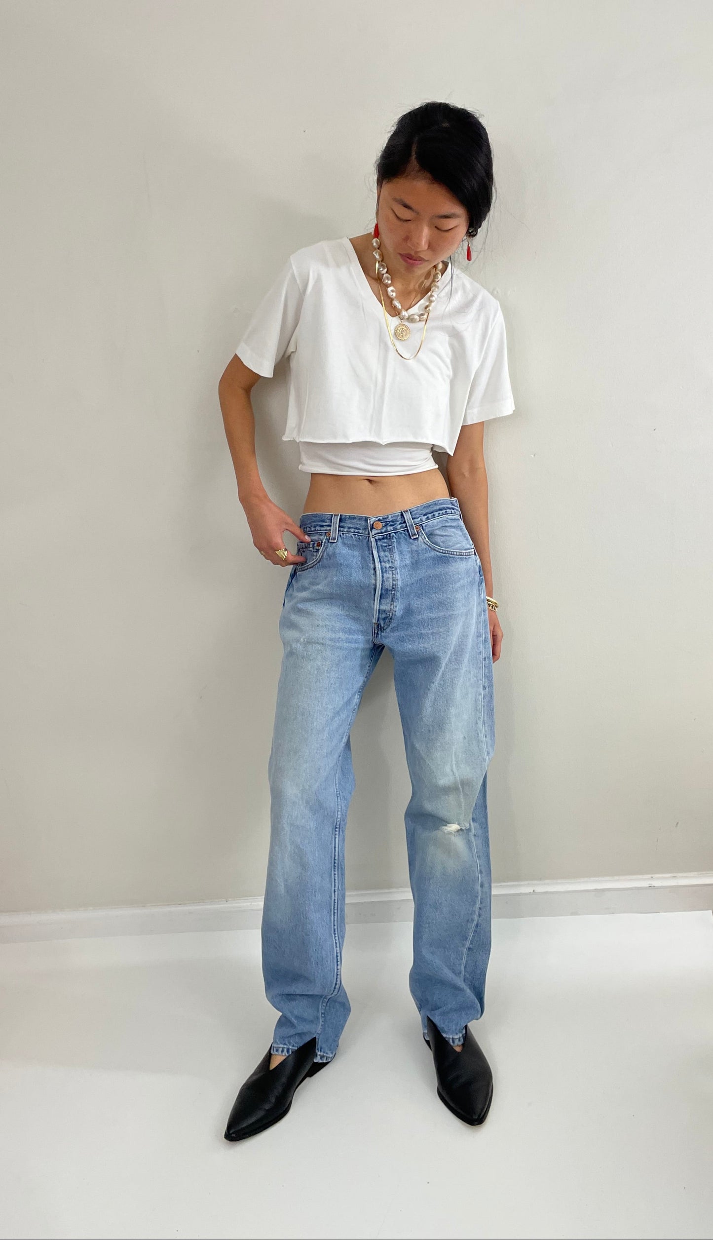 Vintage Levis 501 faded boyfriend tall relaxed Levis button fly dad baggy jeans size 32 x 33
