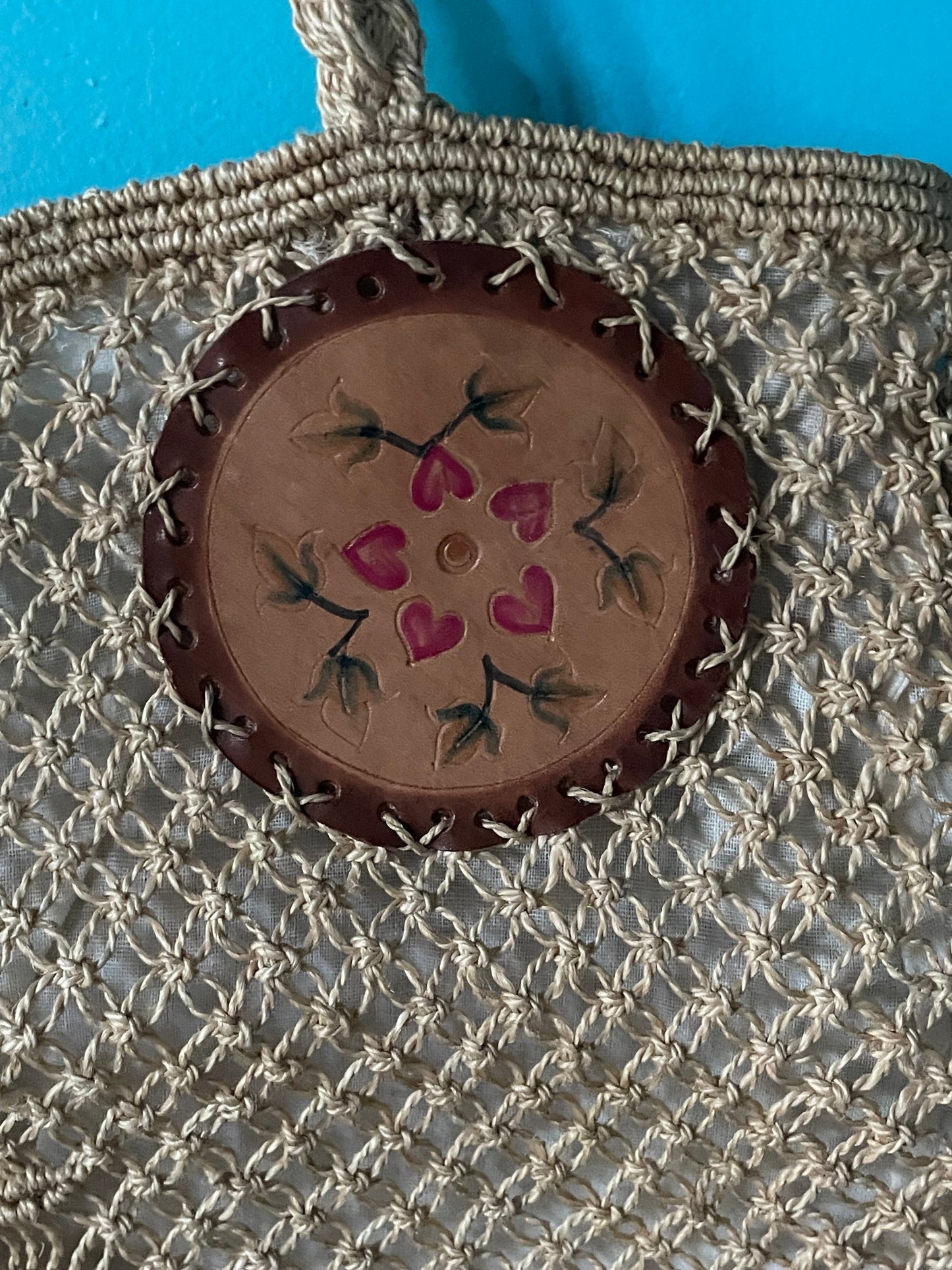 Vintage macrame tote bag with tooled leather medallions | vintage shoulder cotton macrame beach tote market bag