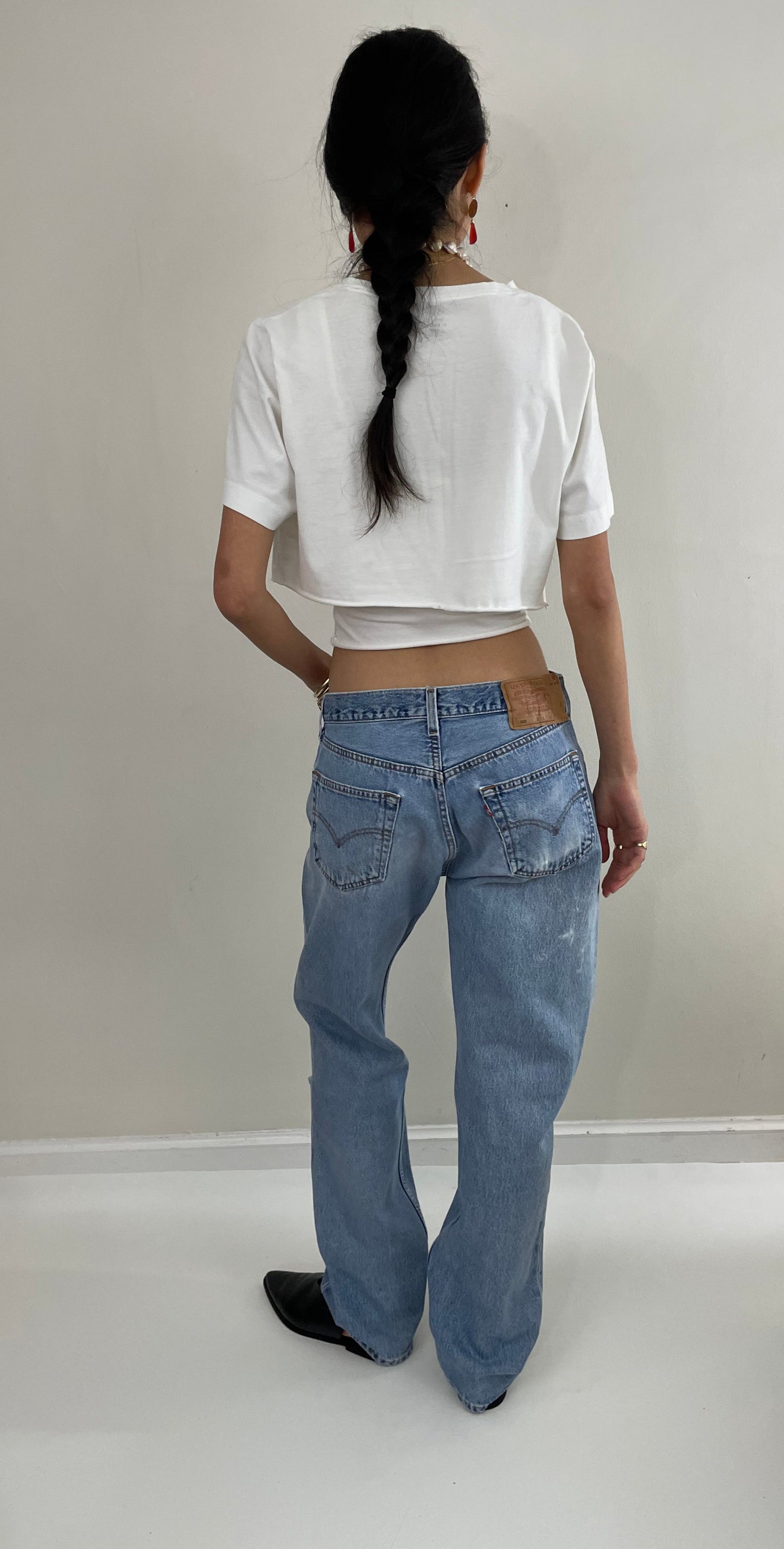 Vintage Levis 501 faded boyfriend tall relaxed Levis button fly dad baggy jeans size 32 x 33