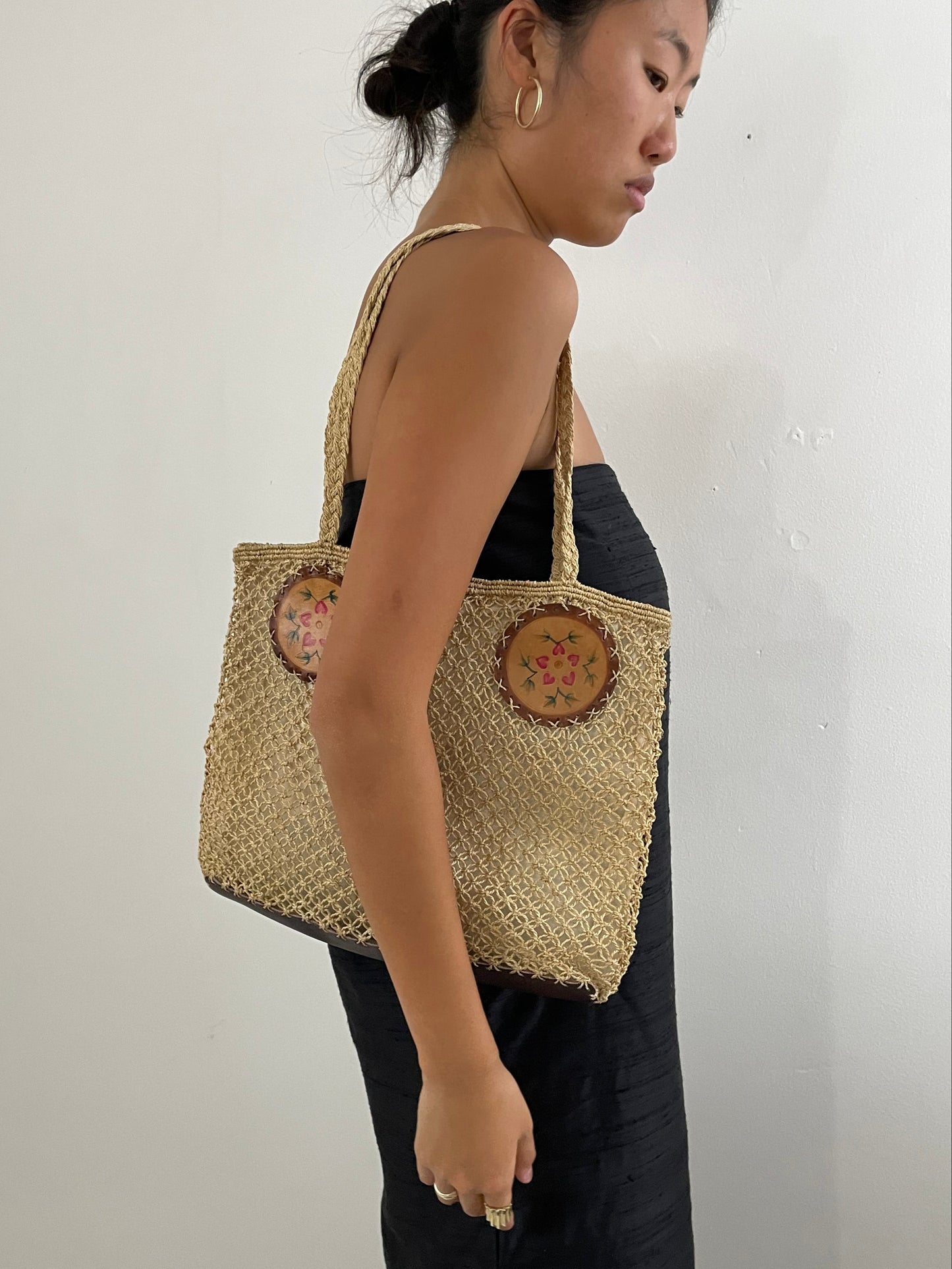 Vintage macrame tote bag with tooled leather medallions | vintage shoulder cotton macrame beach tote market bag