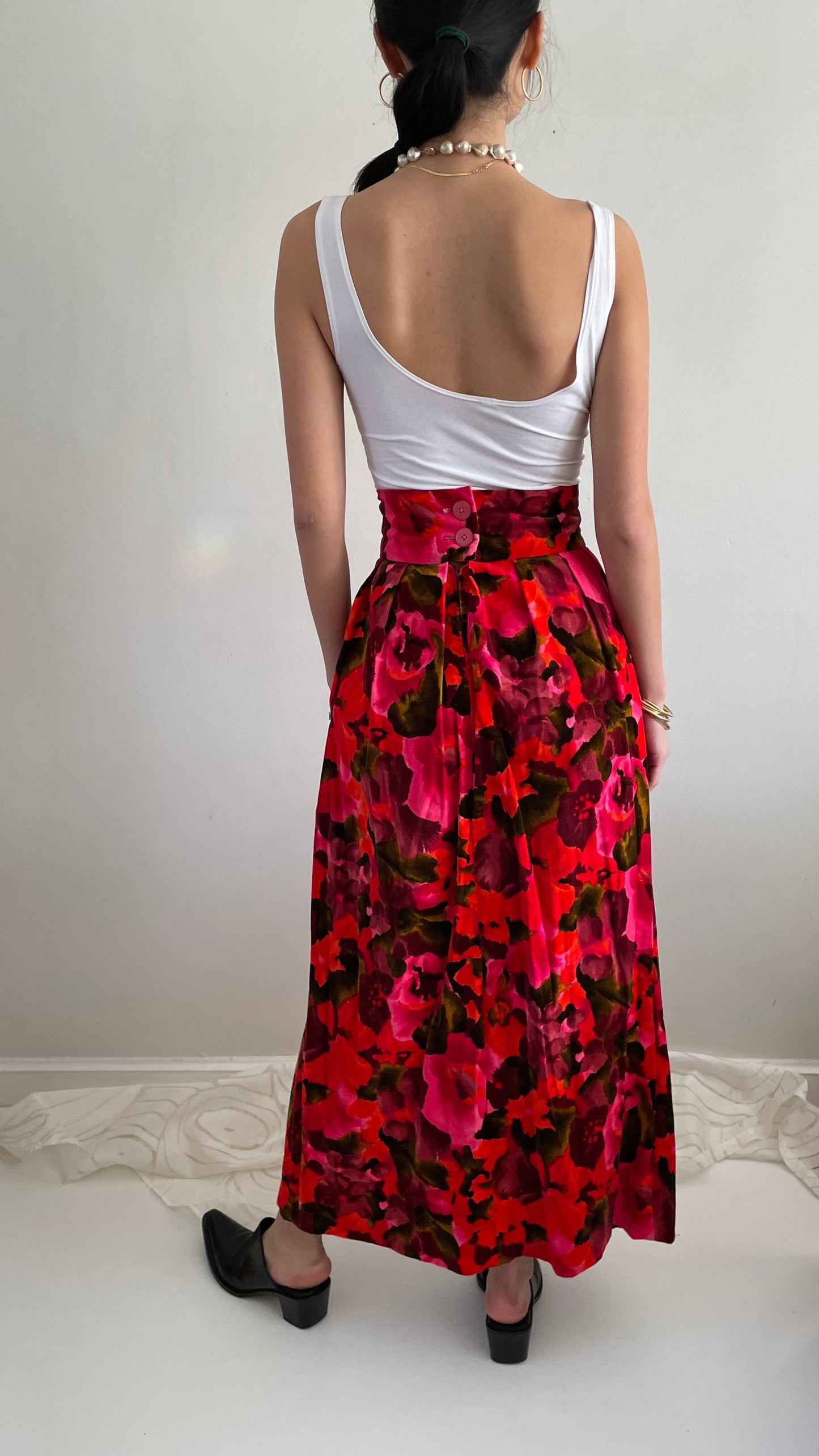 70s printed velvet maxi skirt 26 Waist