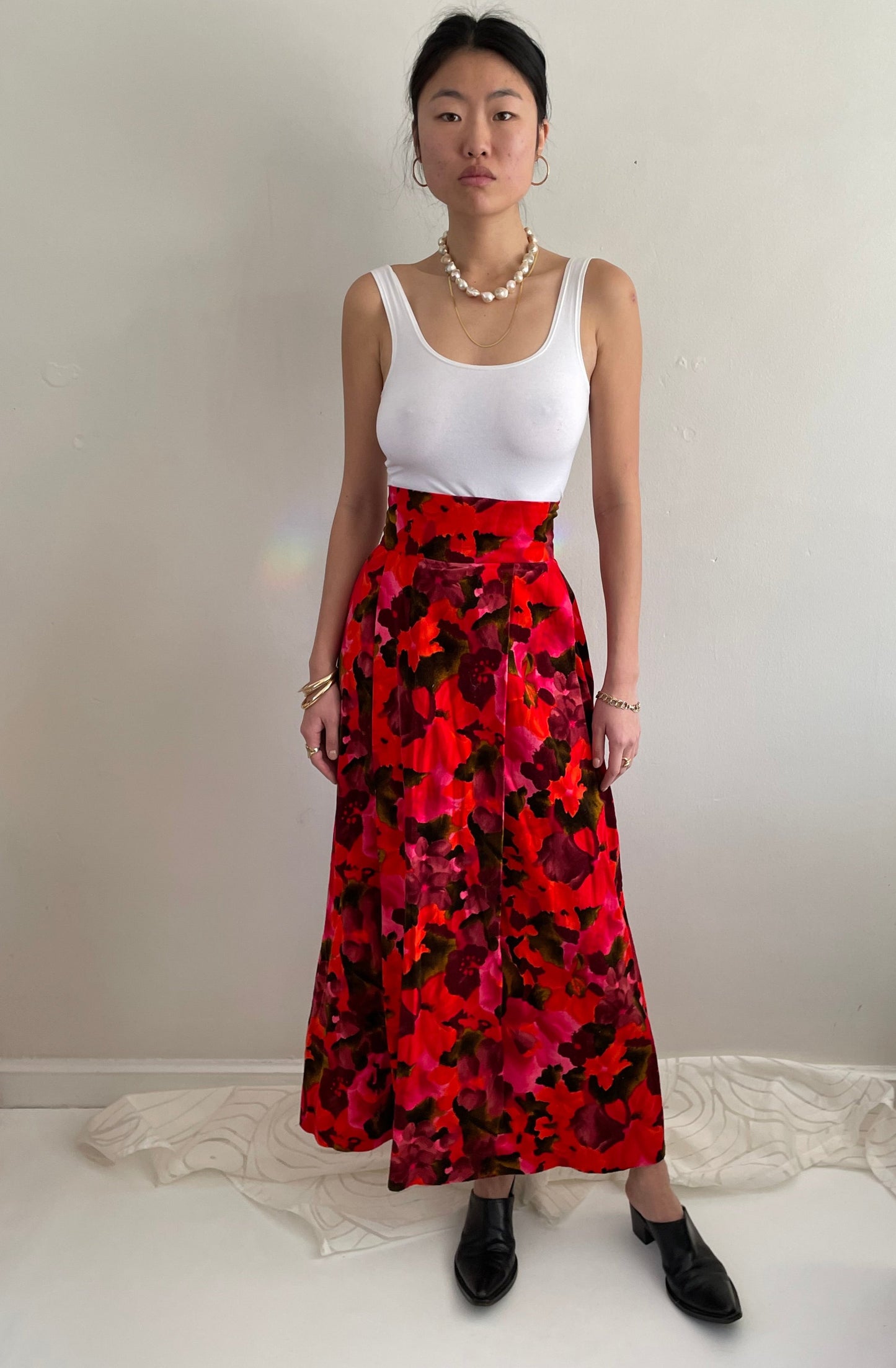 70s printed velvet maxi skirt 26 Waist