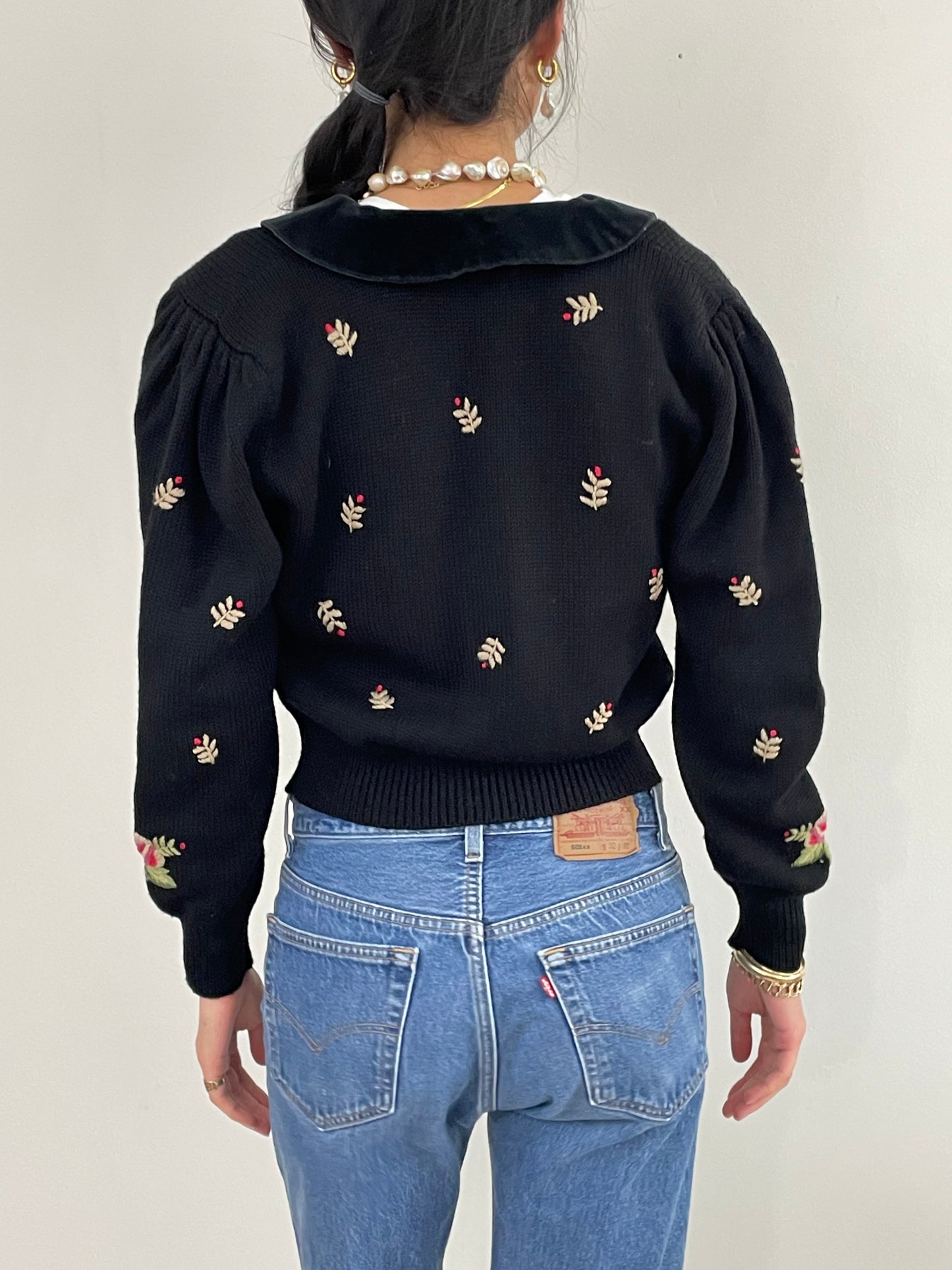 Vintage Embroidered Black Velvet Collar Cropped Cardigan M