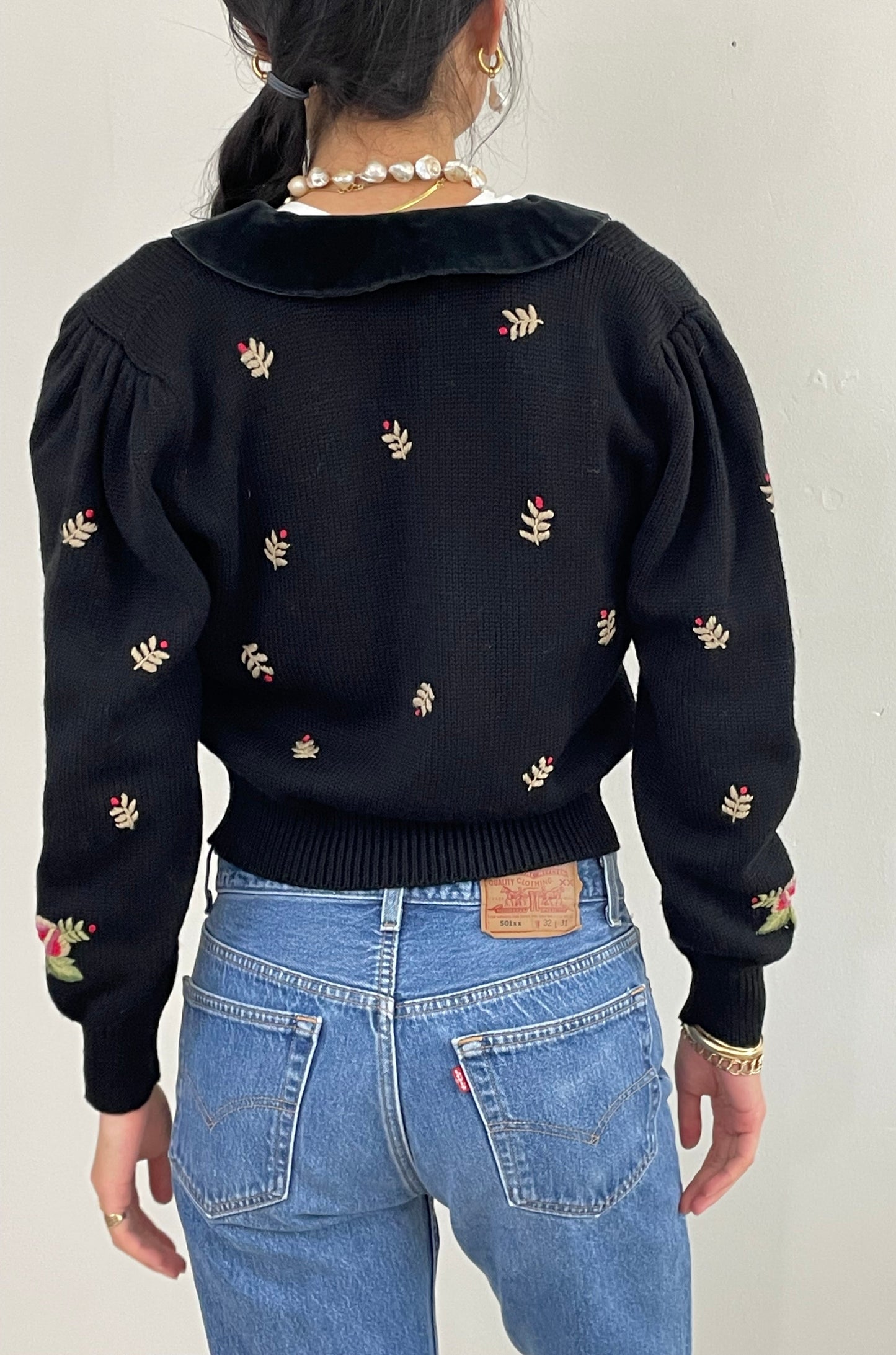 Vintage Embroidered Black Velvet Collar Cropped Cardigan M