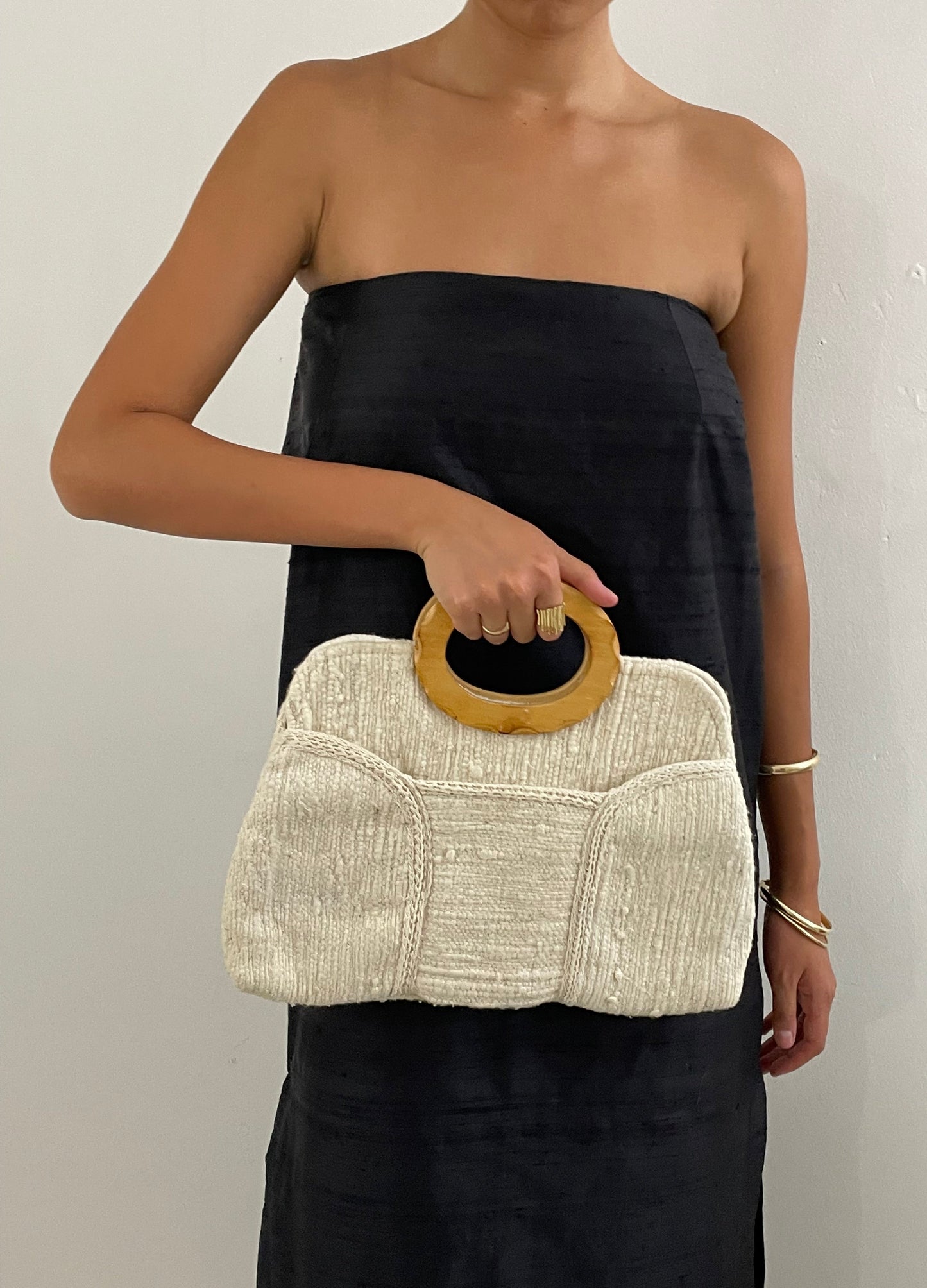 vintage wooden top handle nubby woven cream ivory purse handbag clutch
