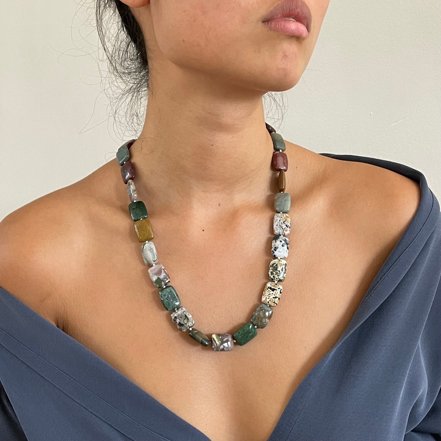 Vintage 90s Polished Stone Agate Necklace Jewelry