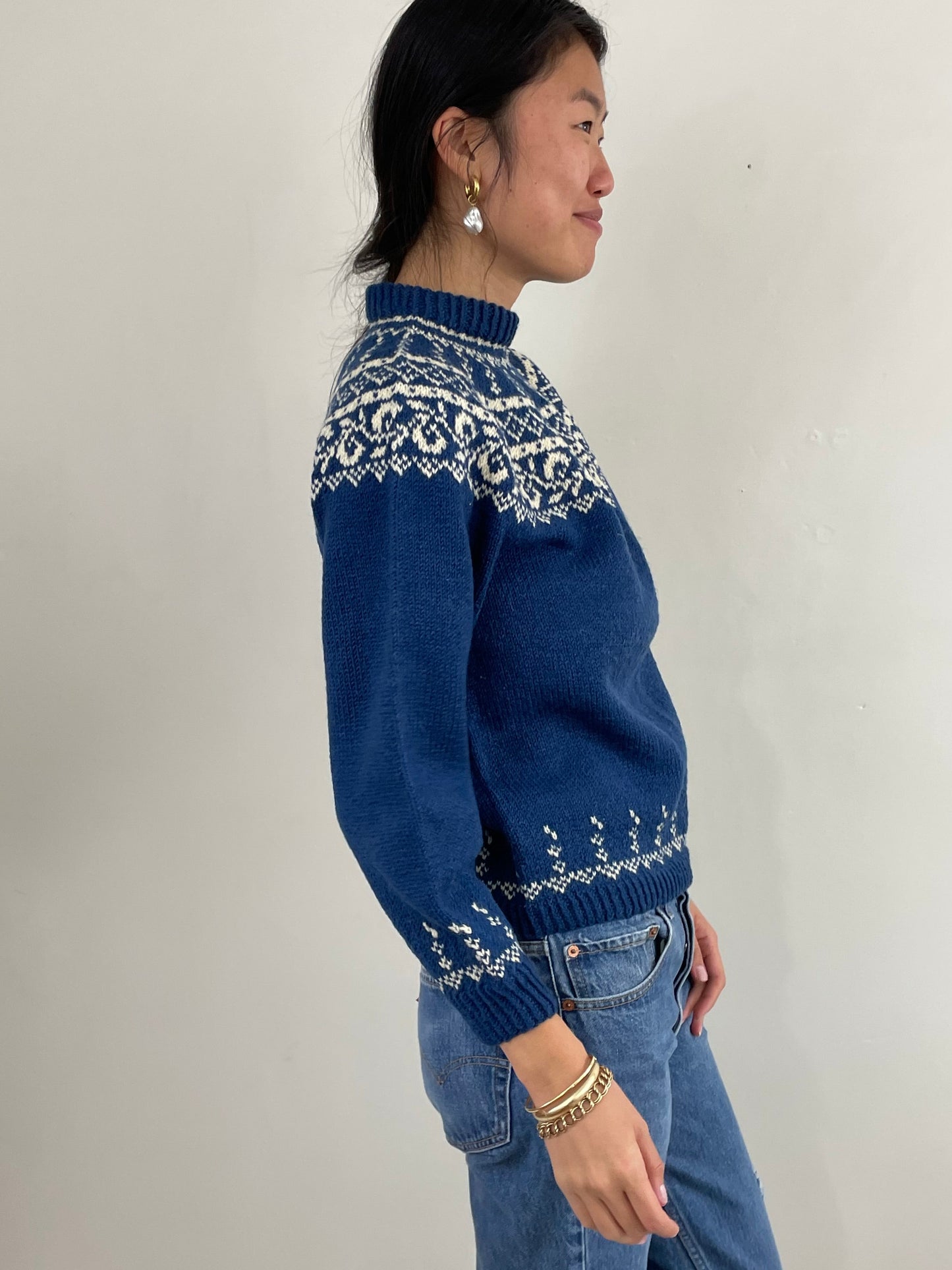 Vintage Hand Knit Swedish Fair Isle Wool Sweater Small