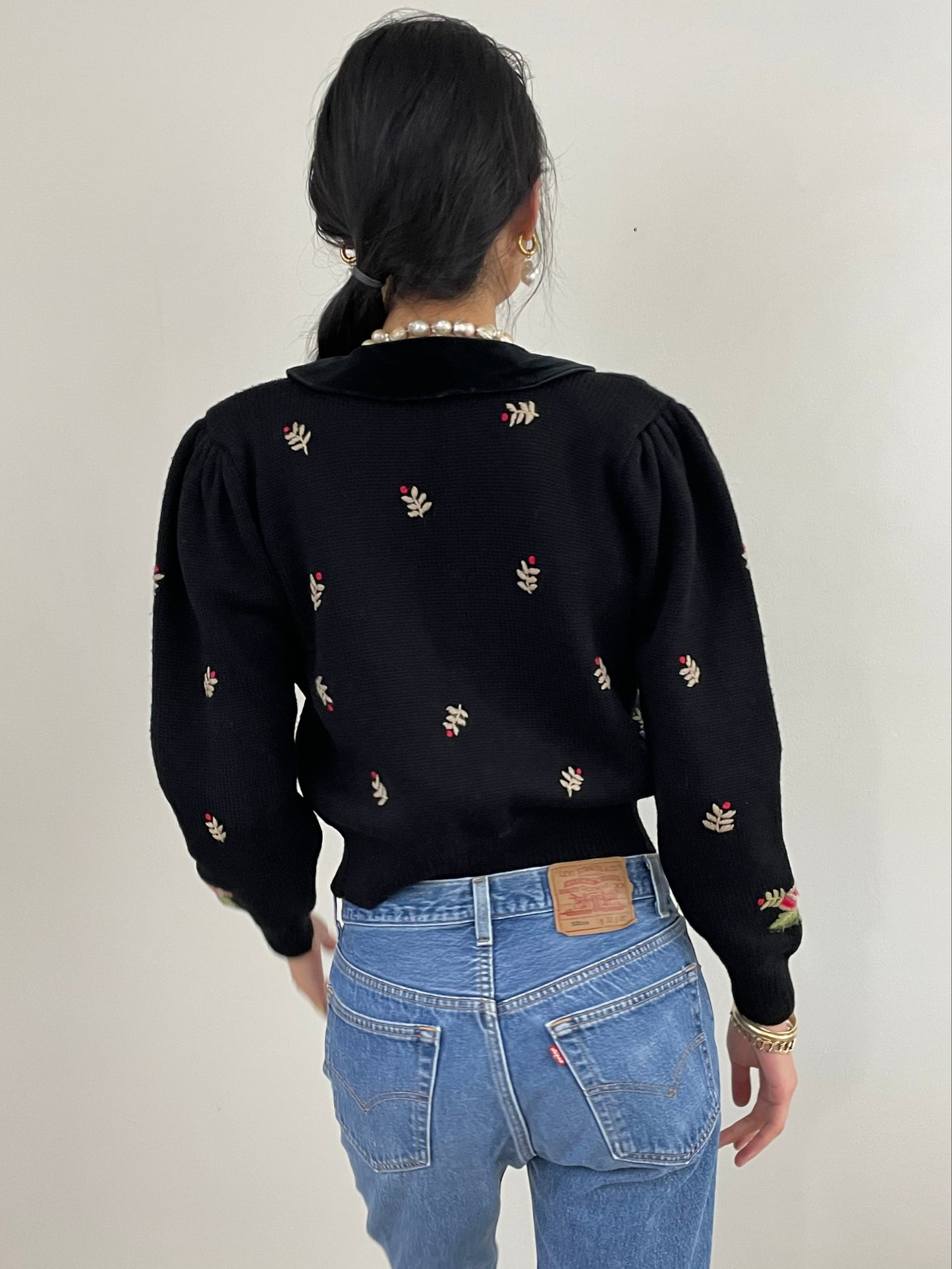 Vintage Embroidered Floral Black Velvet Collar Cardigan Small