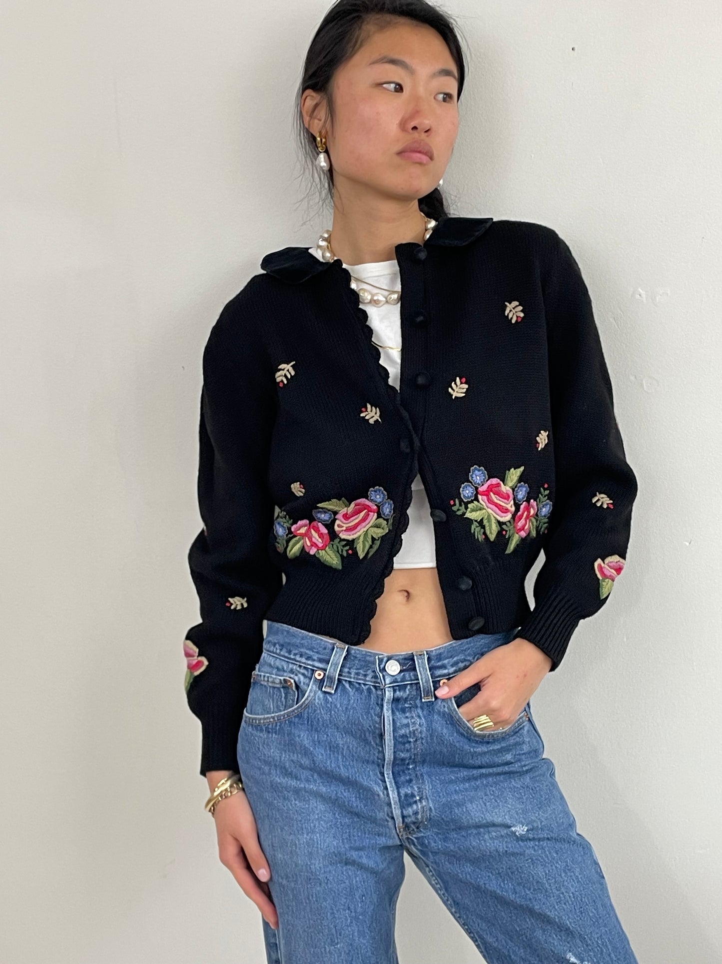 Vintage Embroidered Black Velvet Collar Cropped Cardigan M