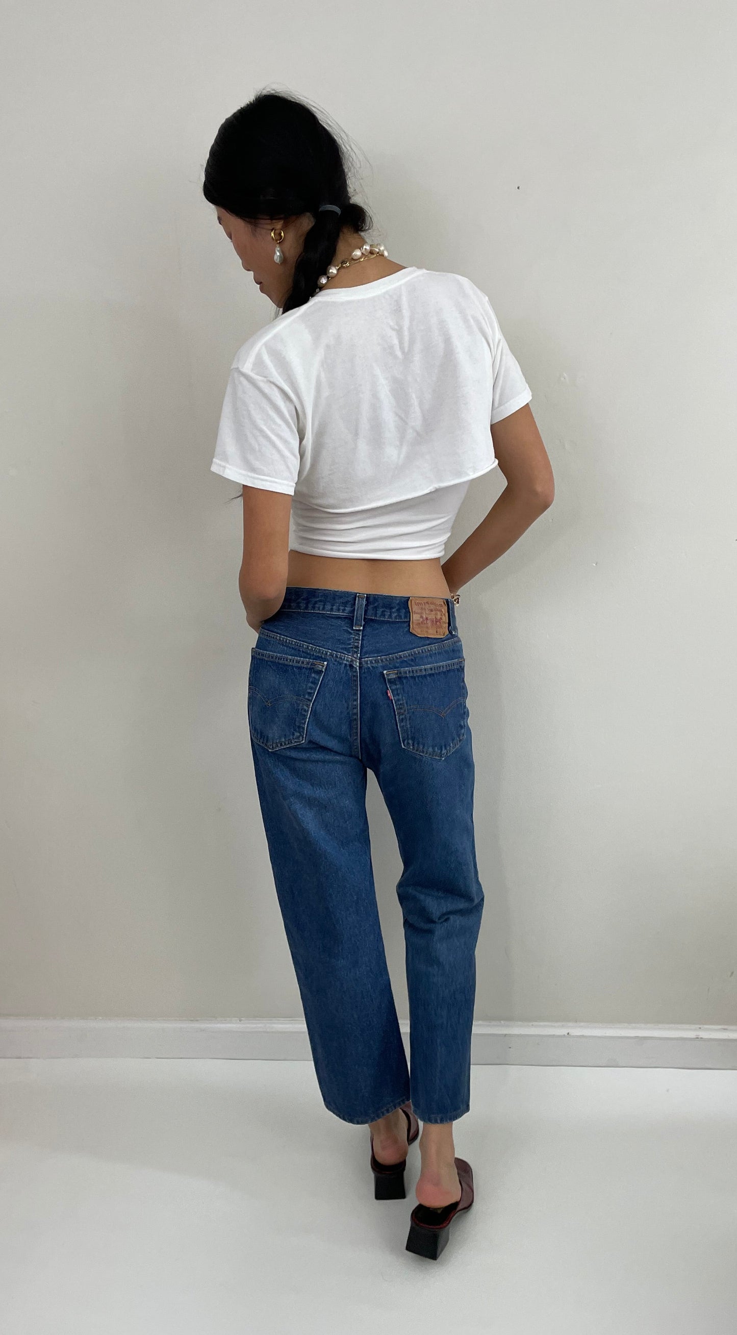 Vintage 80s Levi's 501 Medium Wash Button Fly Jeans USA size 31