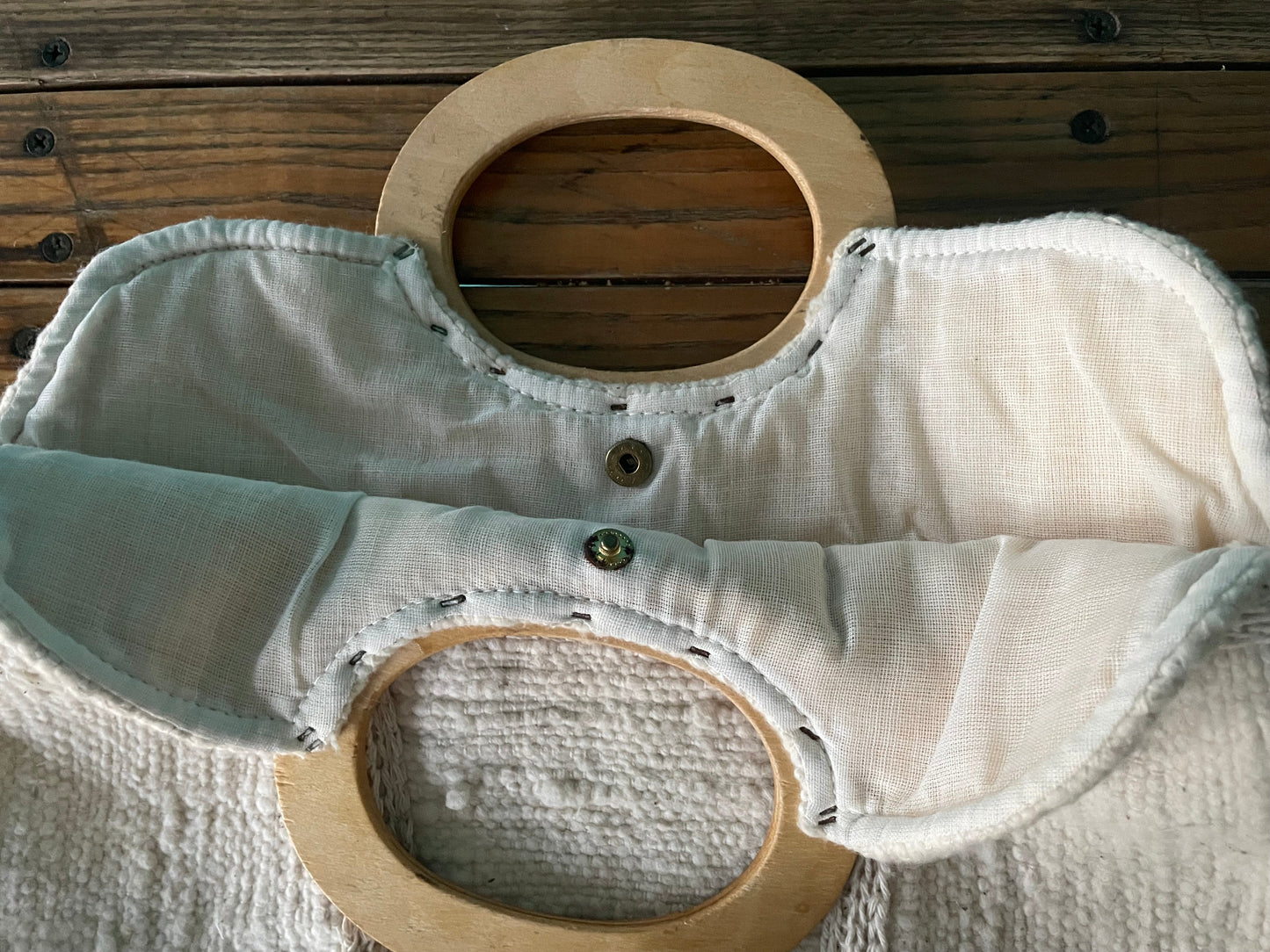 vintage wooden top handle nubby woven cream ivory purse handbag clutch