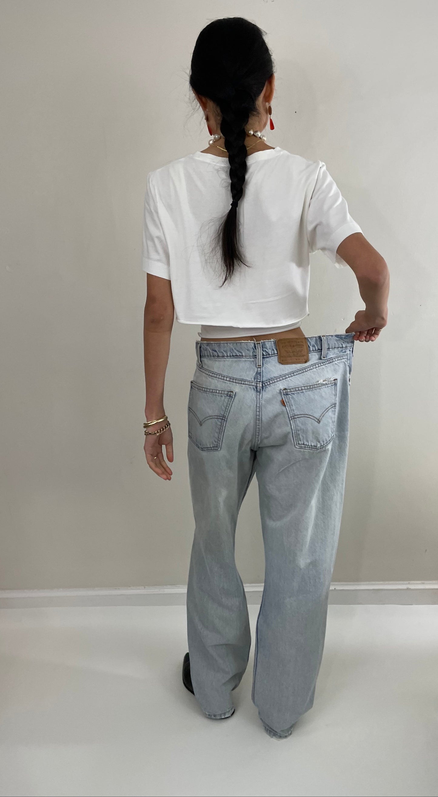 vintage Levi's  550 baggy faded light wash zipper relaxed fit tall Levis dad orange tab jeans size 35 x 33