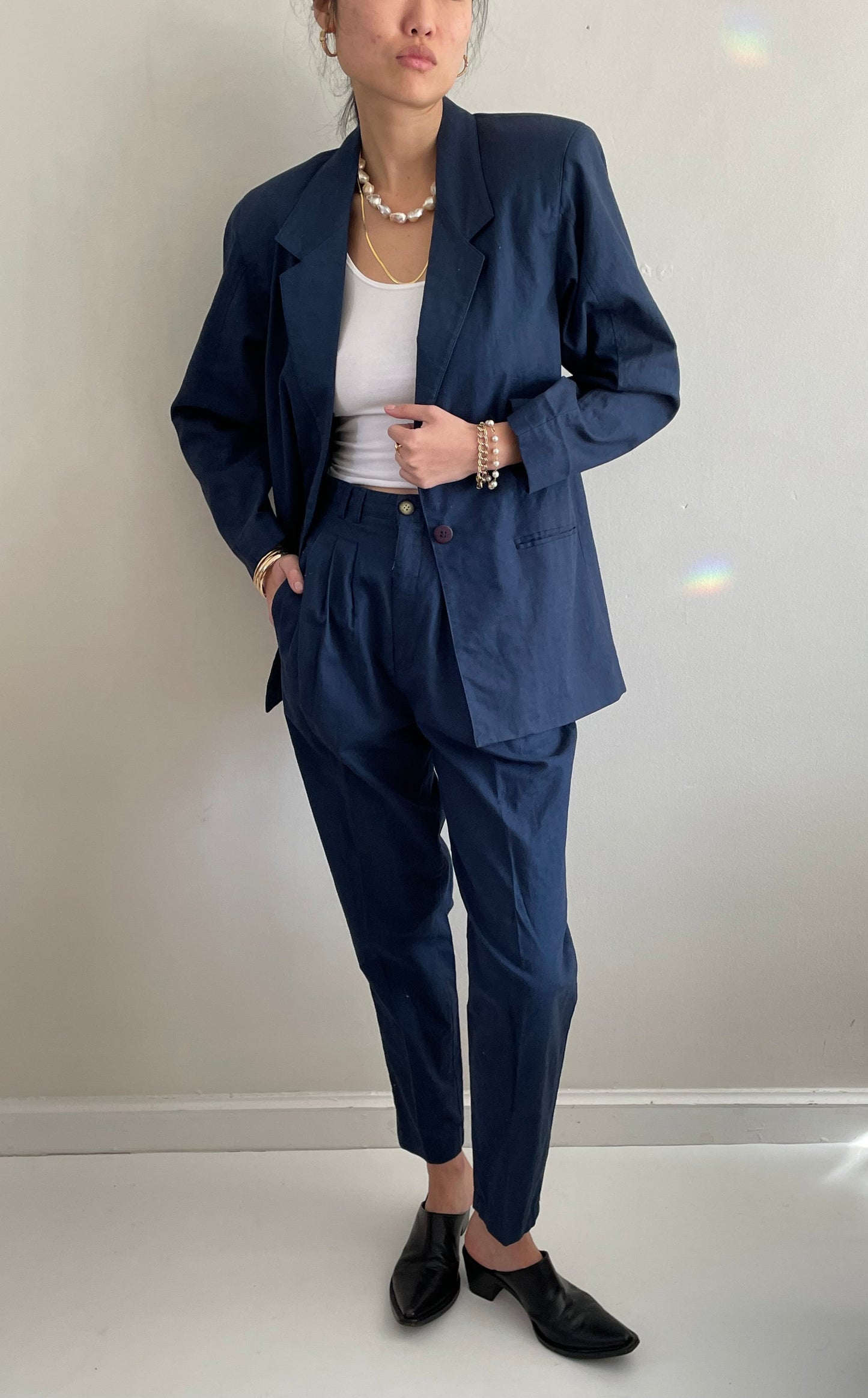 Vintage 90s Linen Pant Suit: blue blazer + pleated pants size 2/4