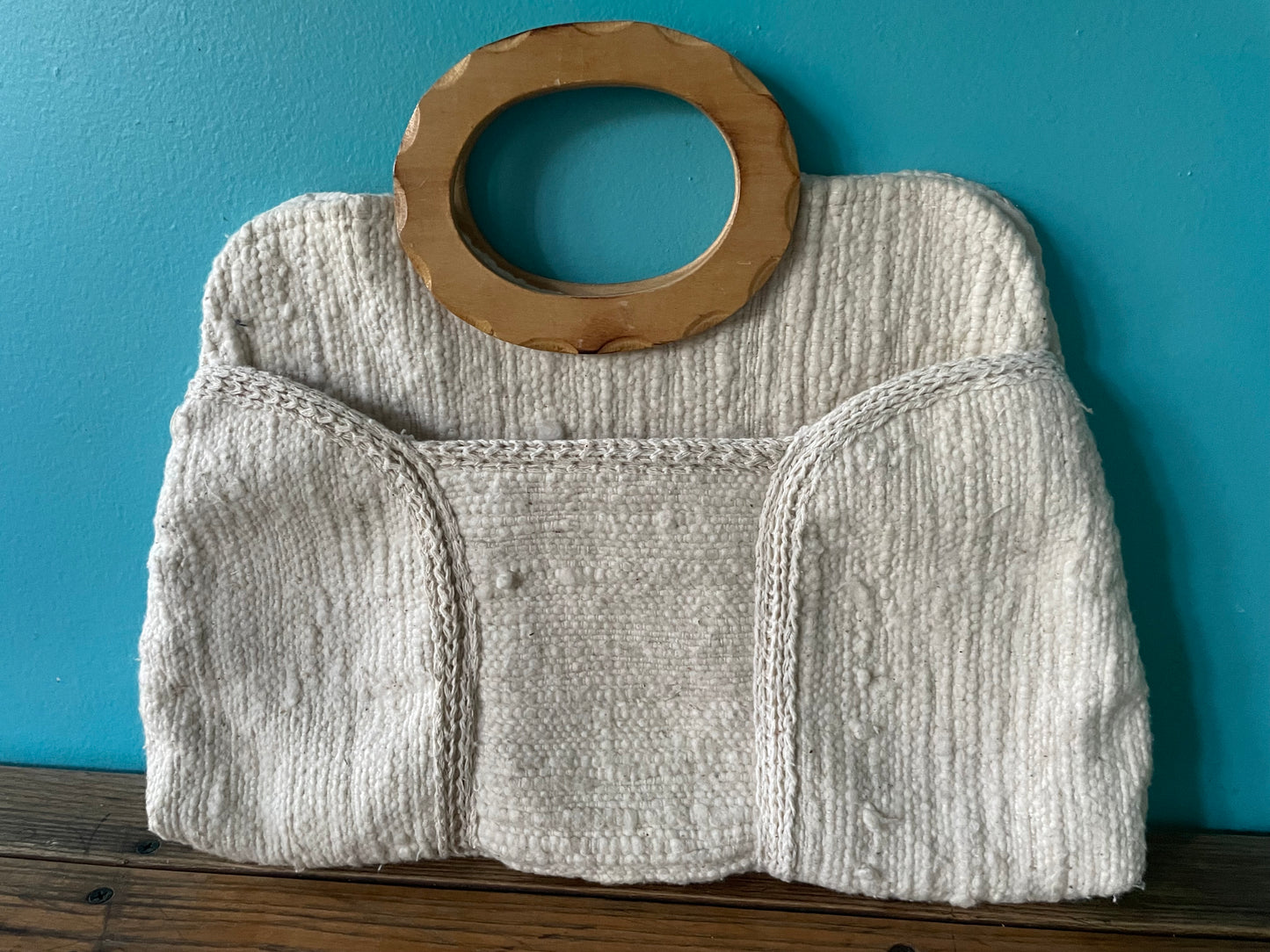 vintage wooden top handle nubby woven cream ivory purse handbag clutch