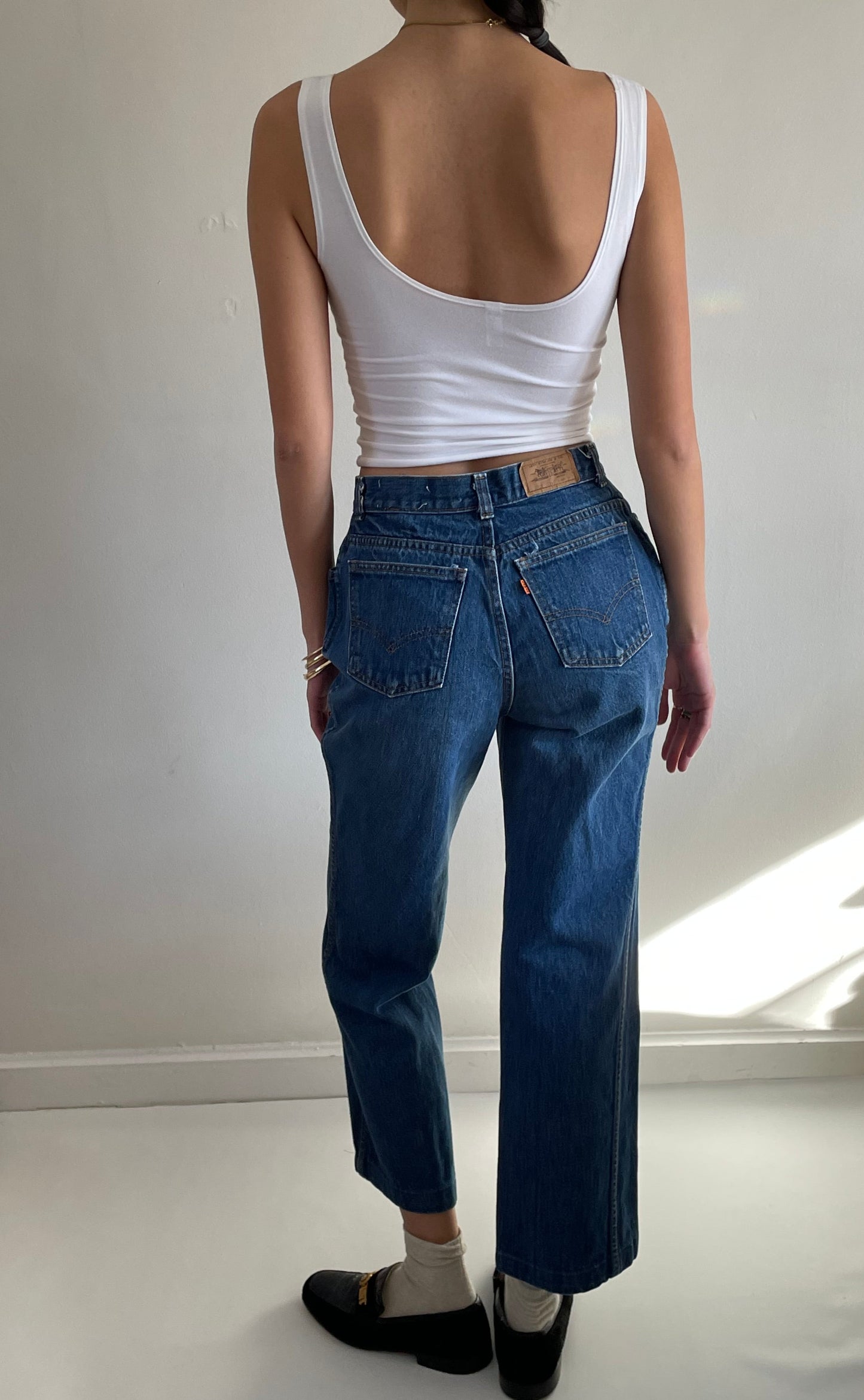 70s Levi's dark wash wide leg high waisted Levis jeans small size 27